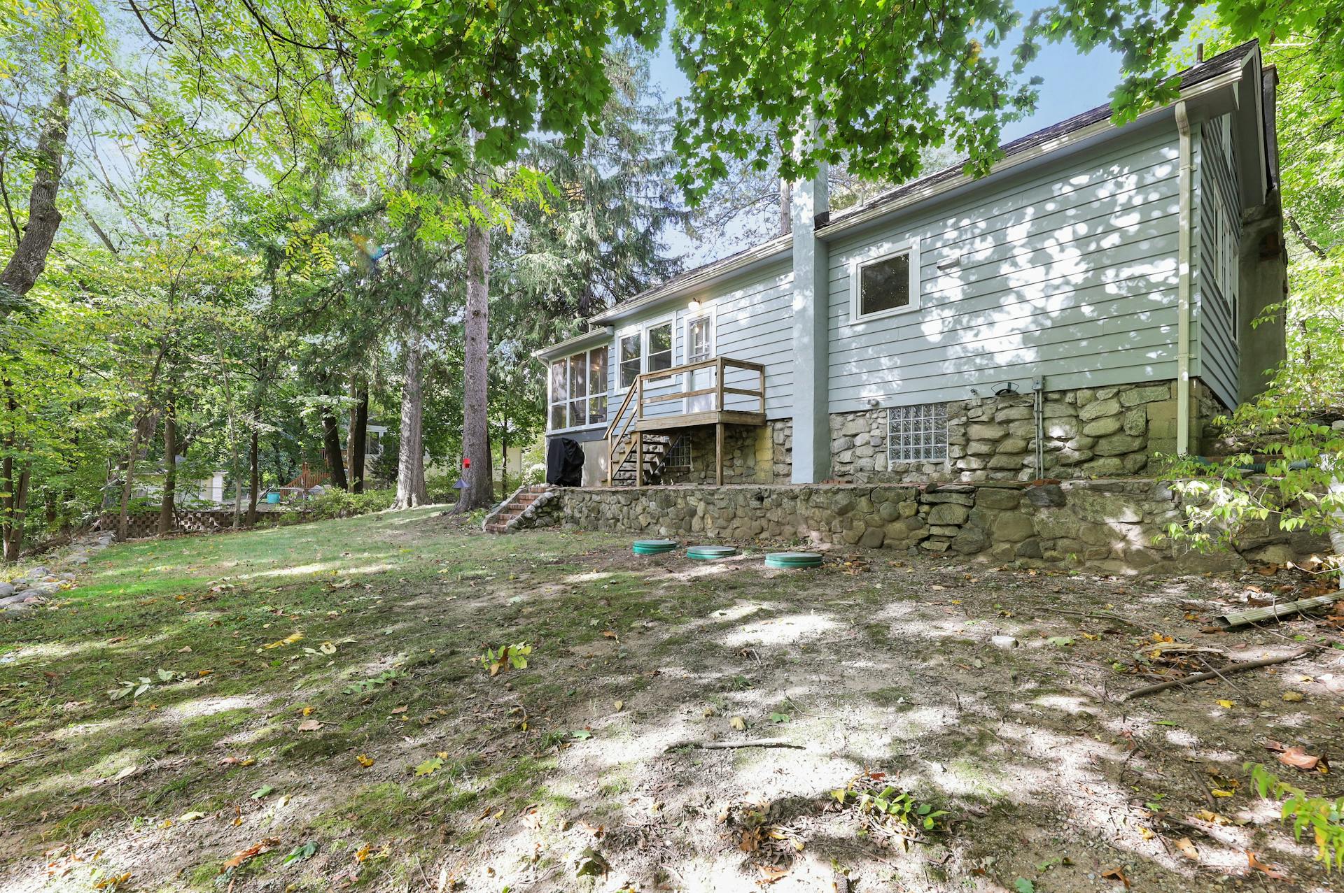 89 Bellot Road 