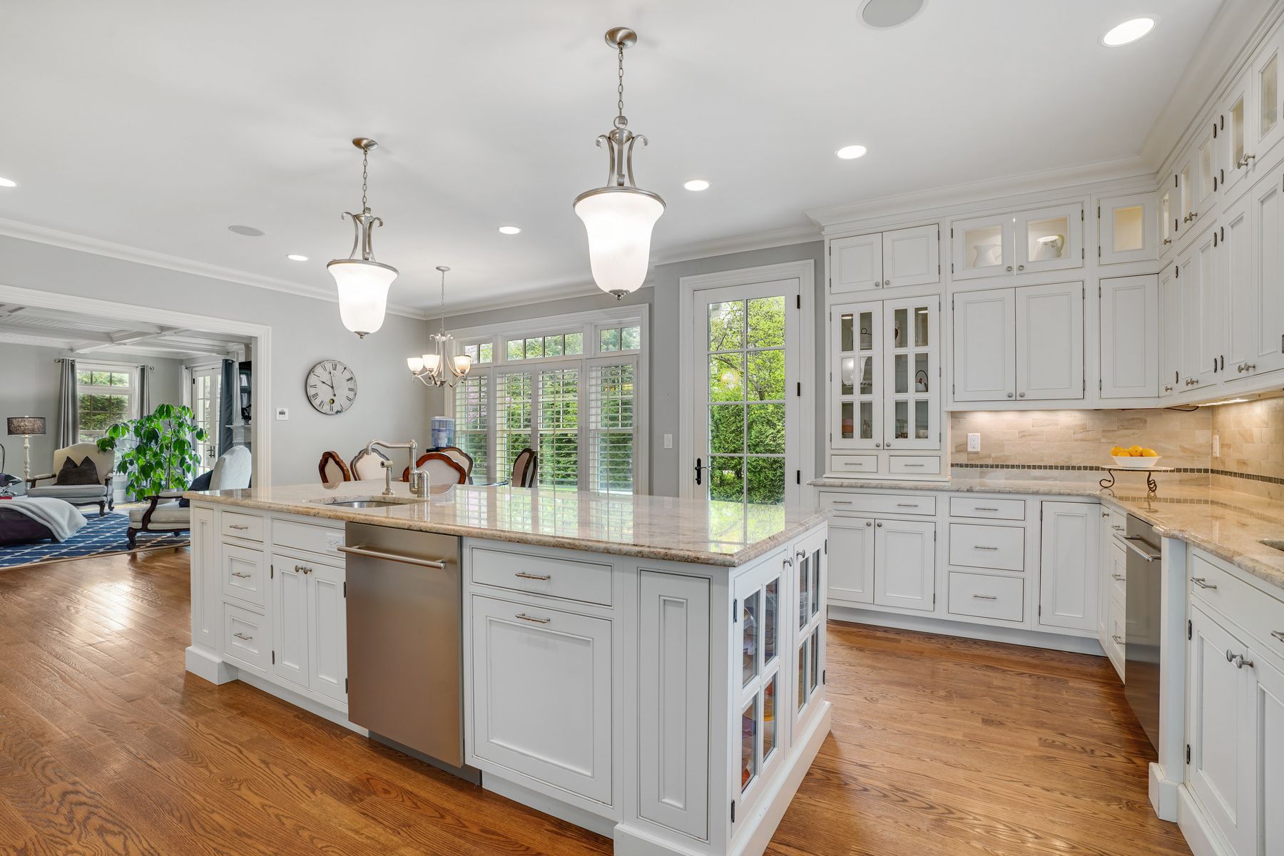 157 Bellevue Avenue 