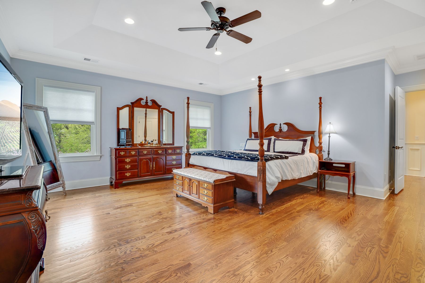 157 Bellevue Avenue 