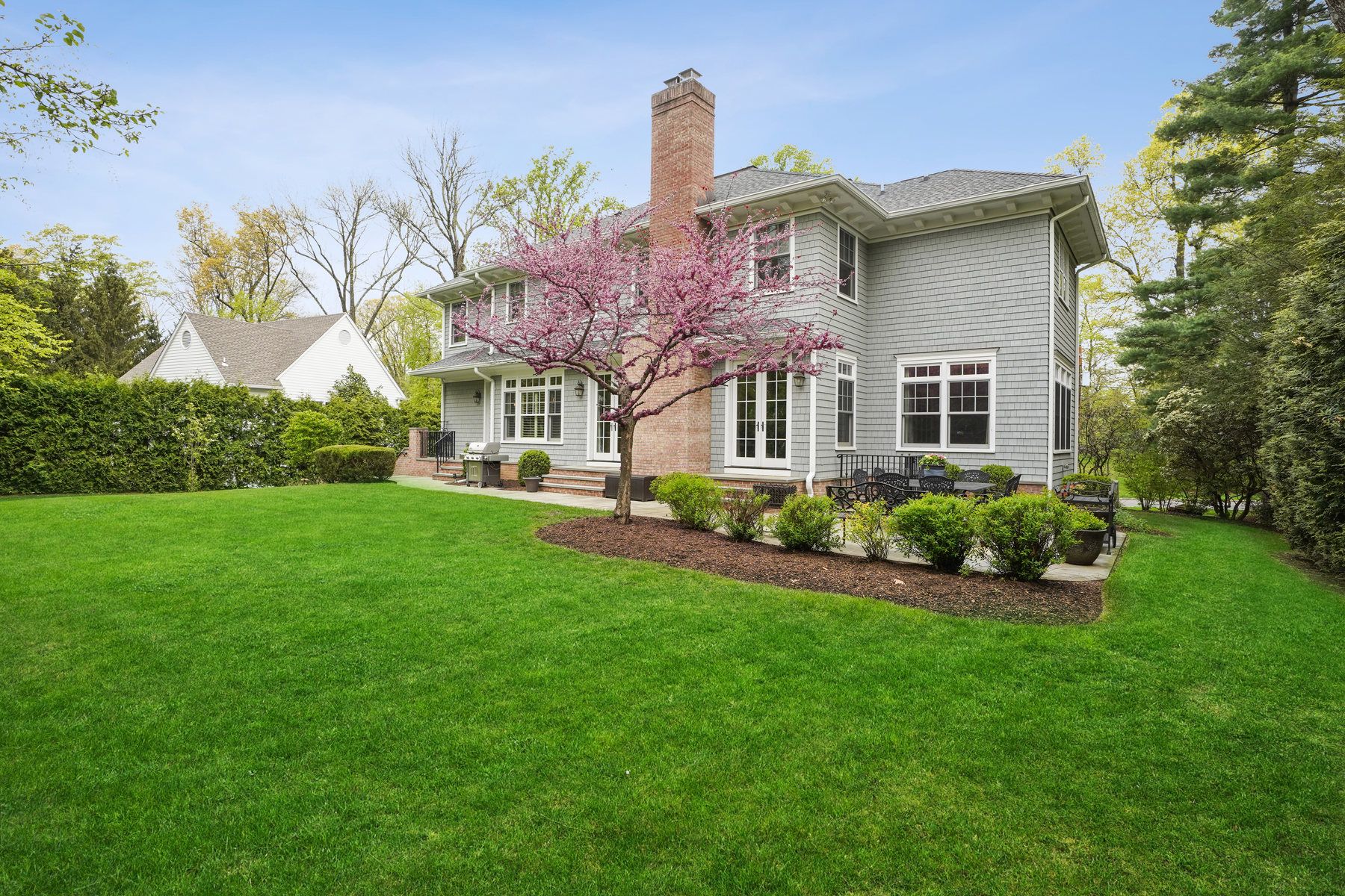 157 Bellevue Avenue 
