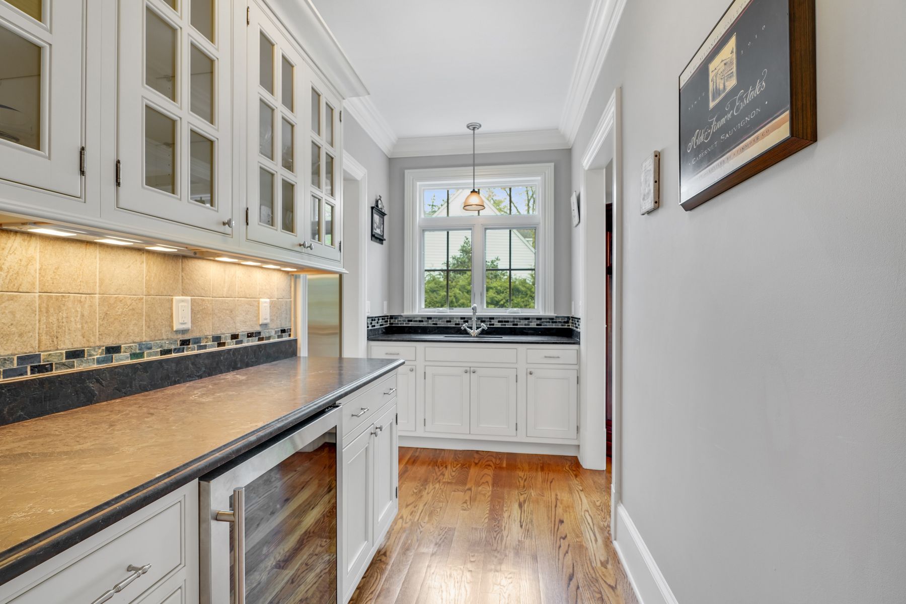 157 Bellevue Avenue 