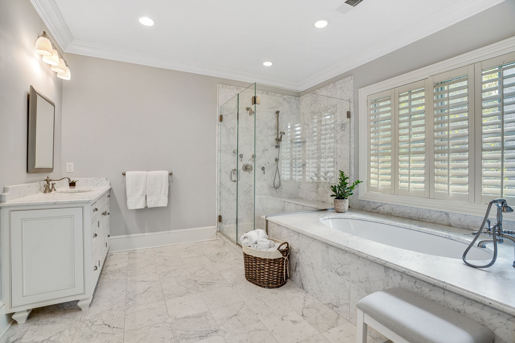 157 Bellevue Avenue 