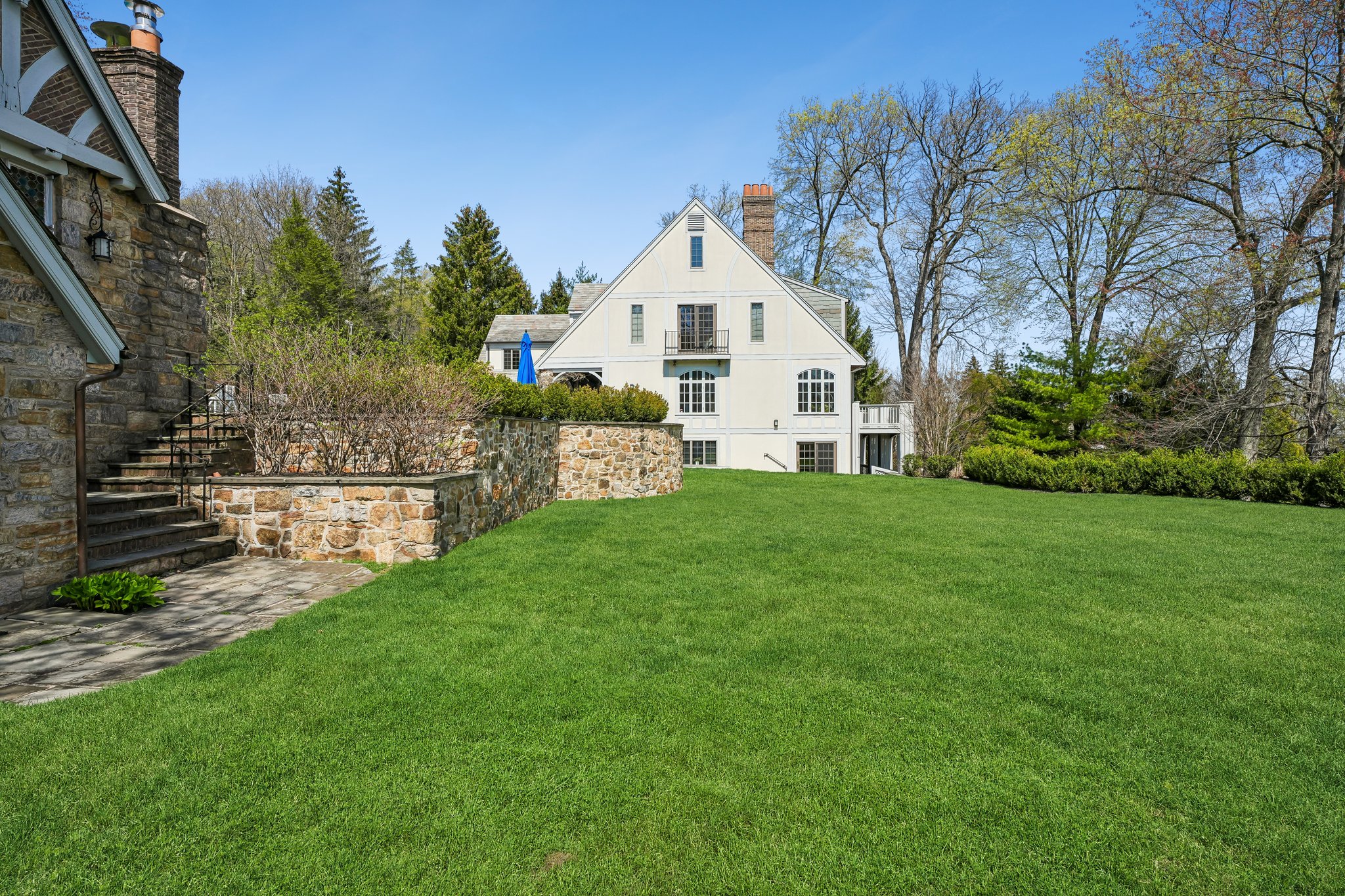 Montclair Estate 