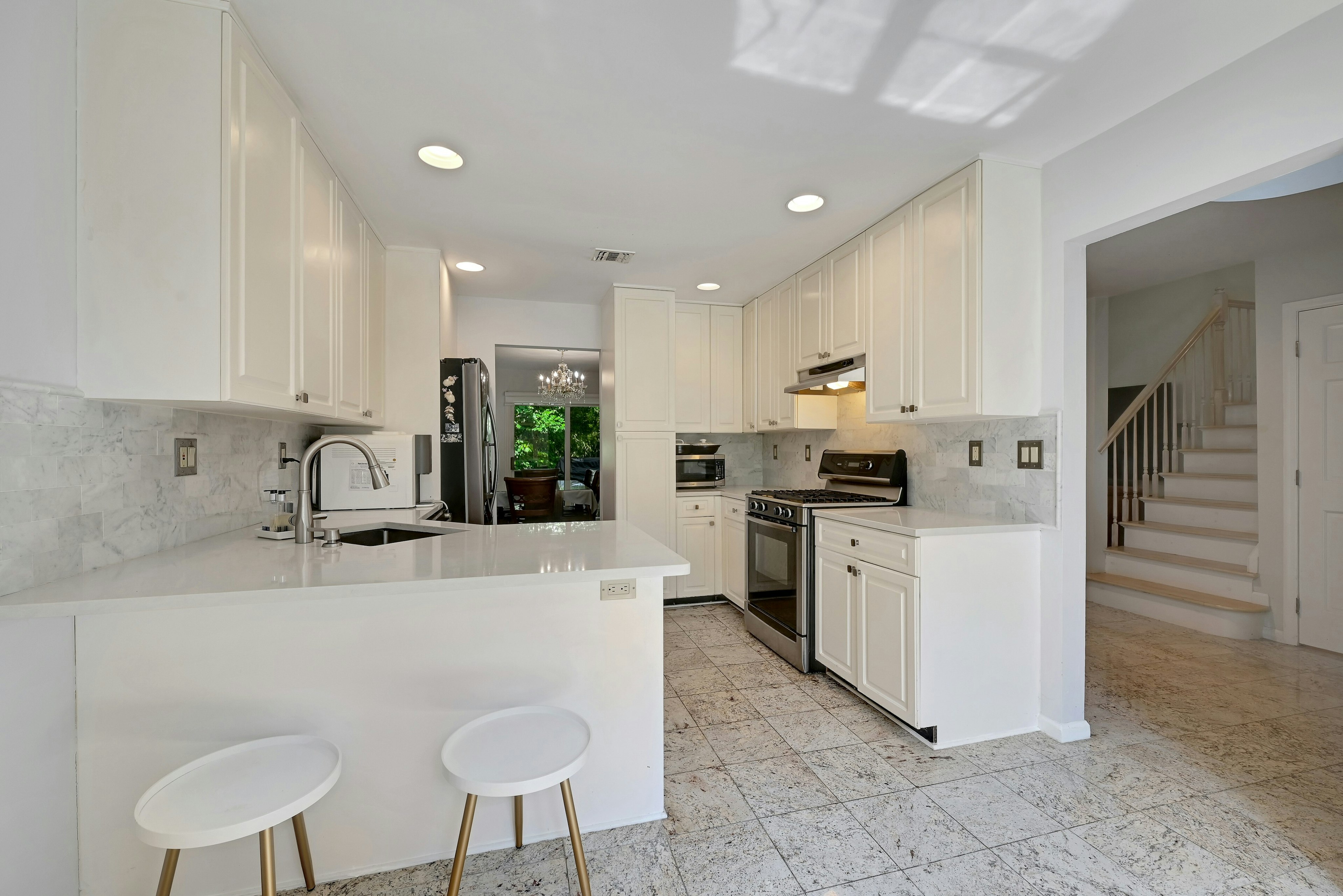 91 Lakeview Dr. 