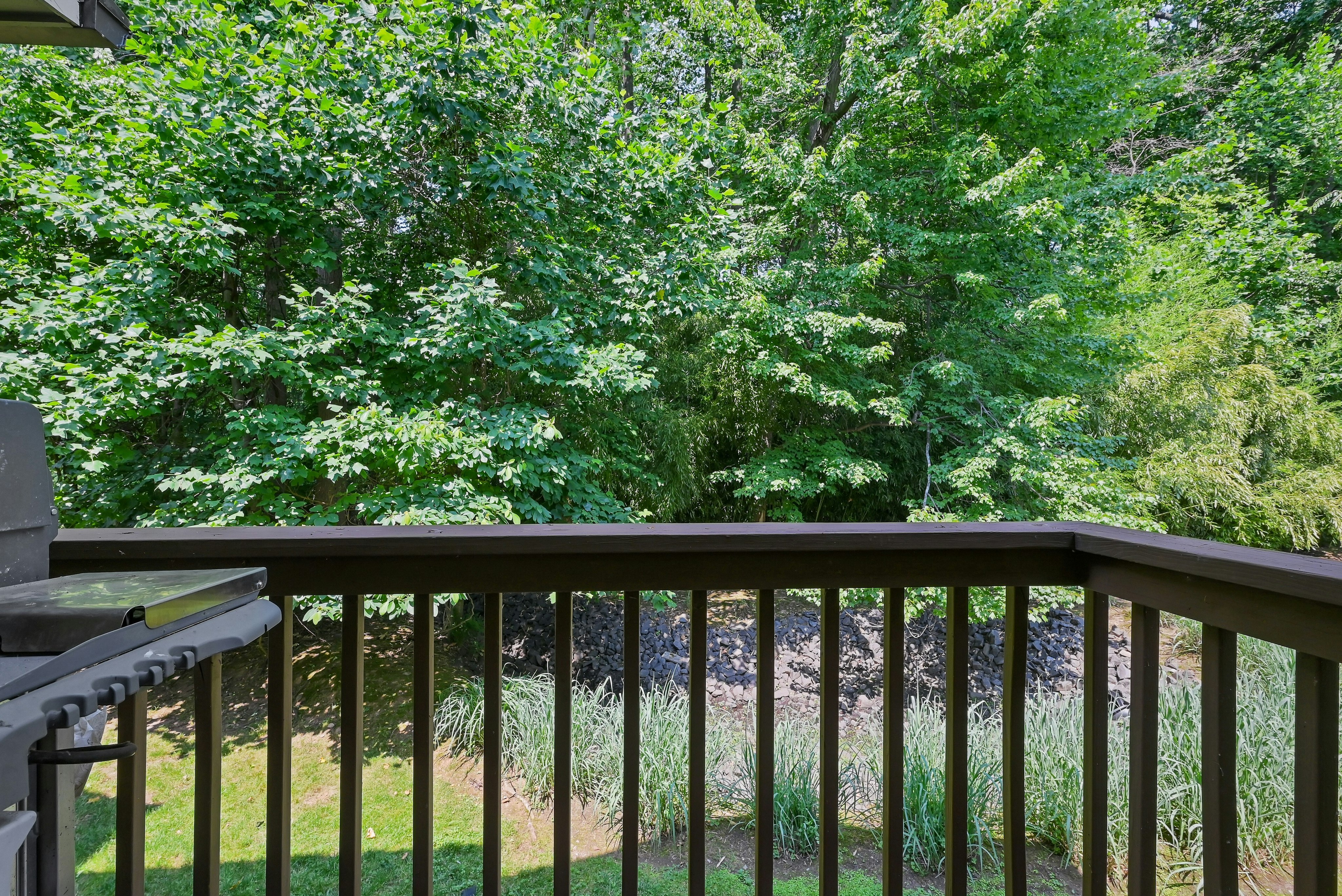 91 Lakeview Dr. 
