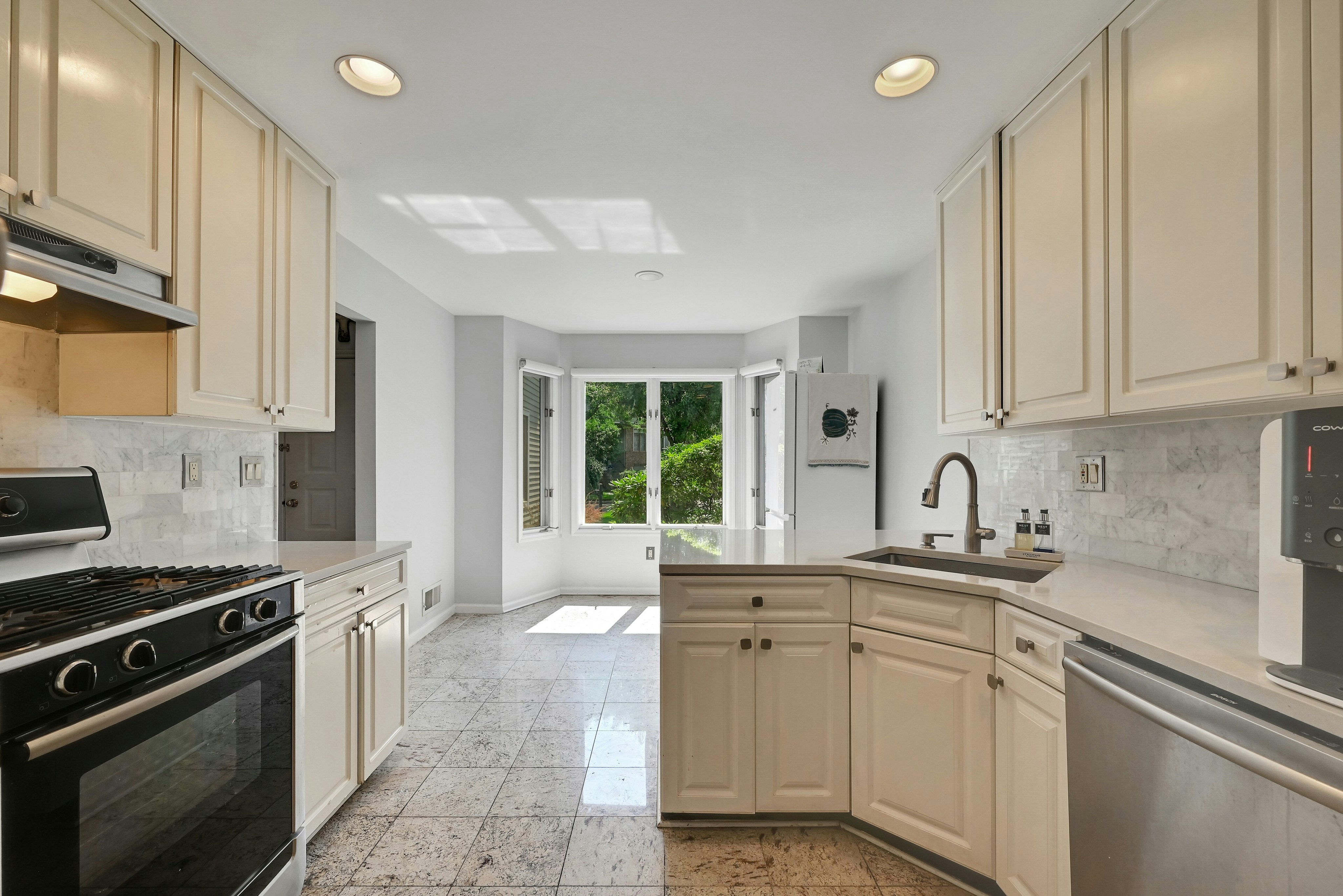 91 Lakeview Dr. 