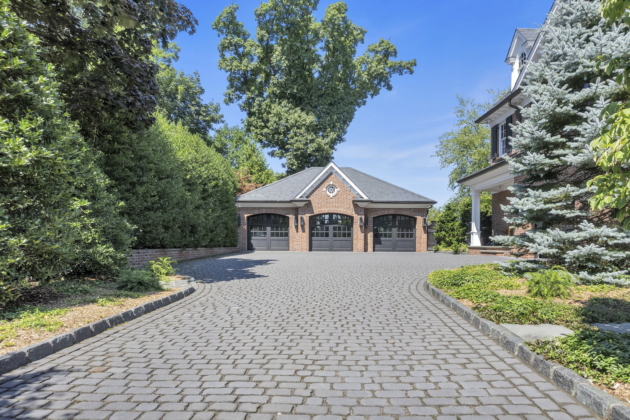 480 Knollwood Road 