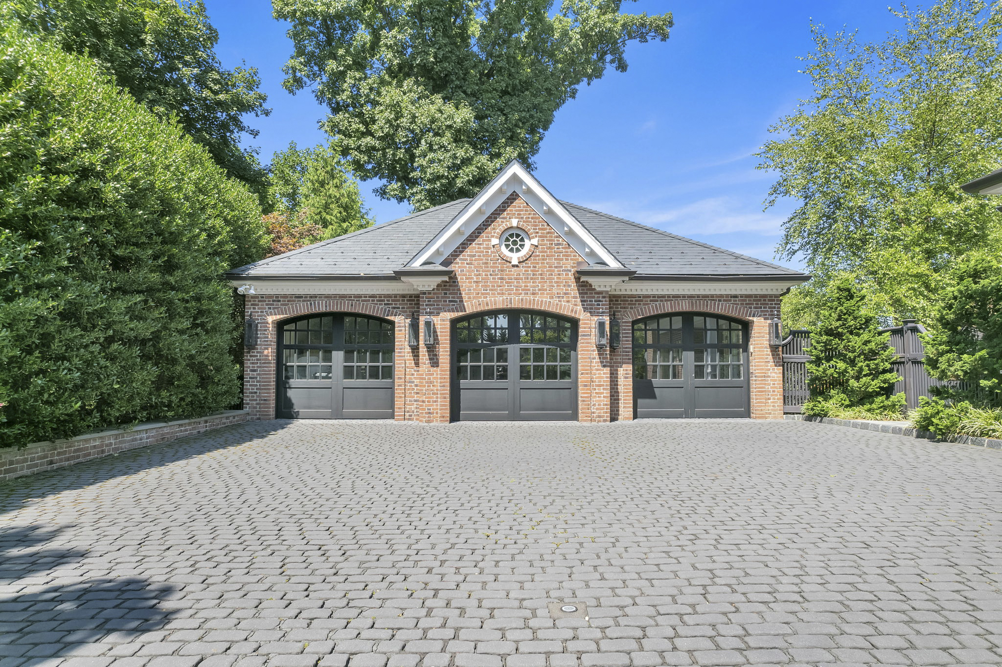 480 Knollwood Road 