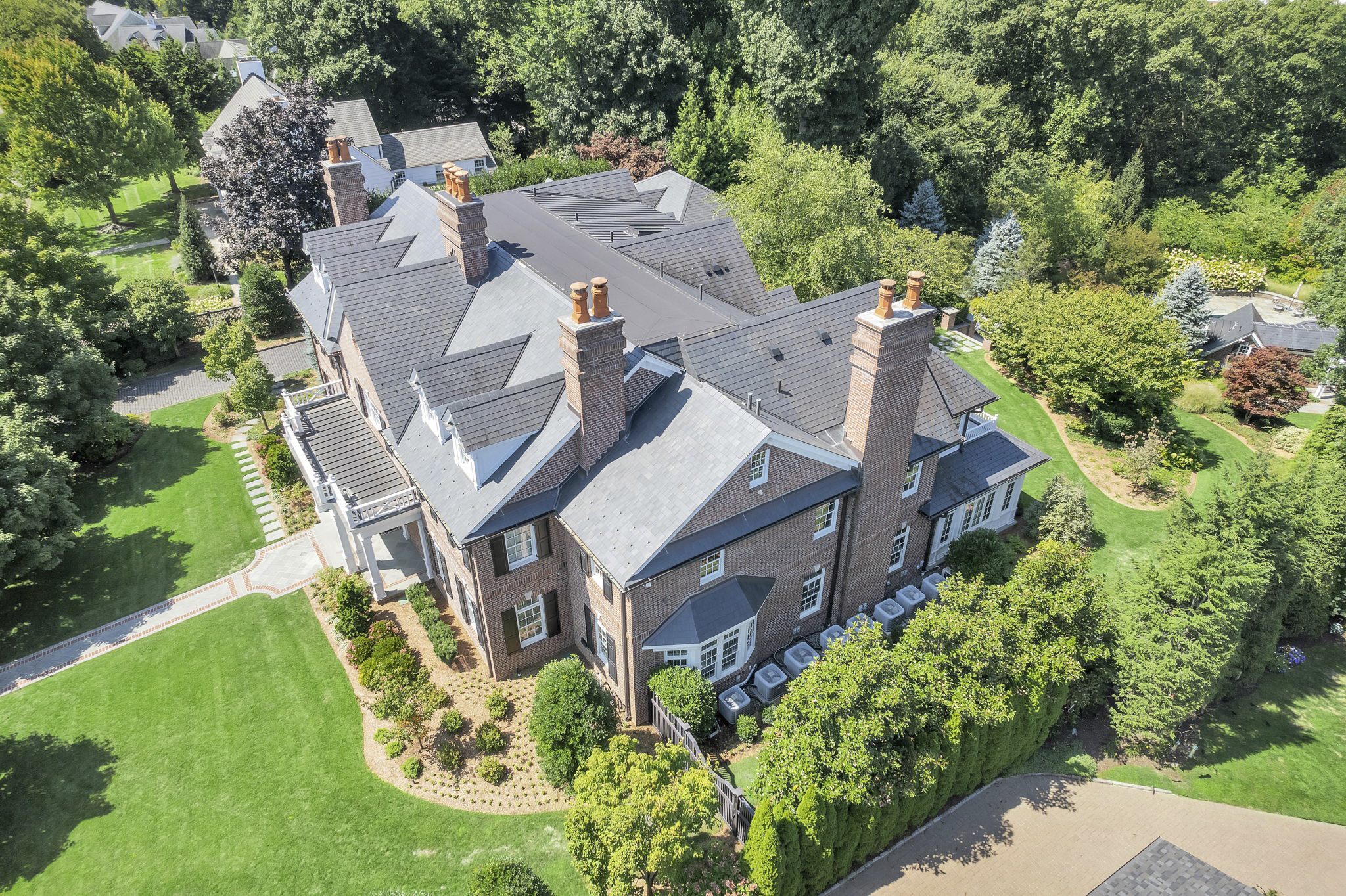 480 Knollwood Road 