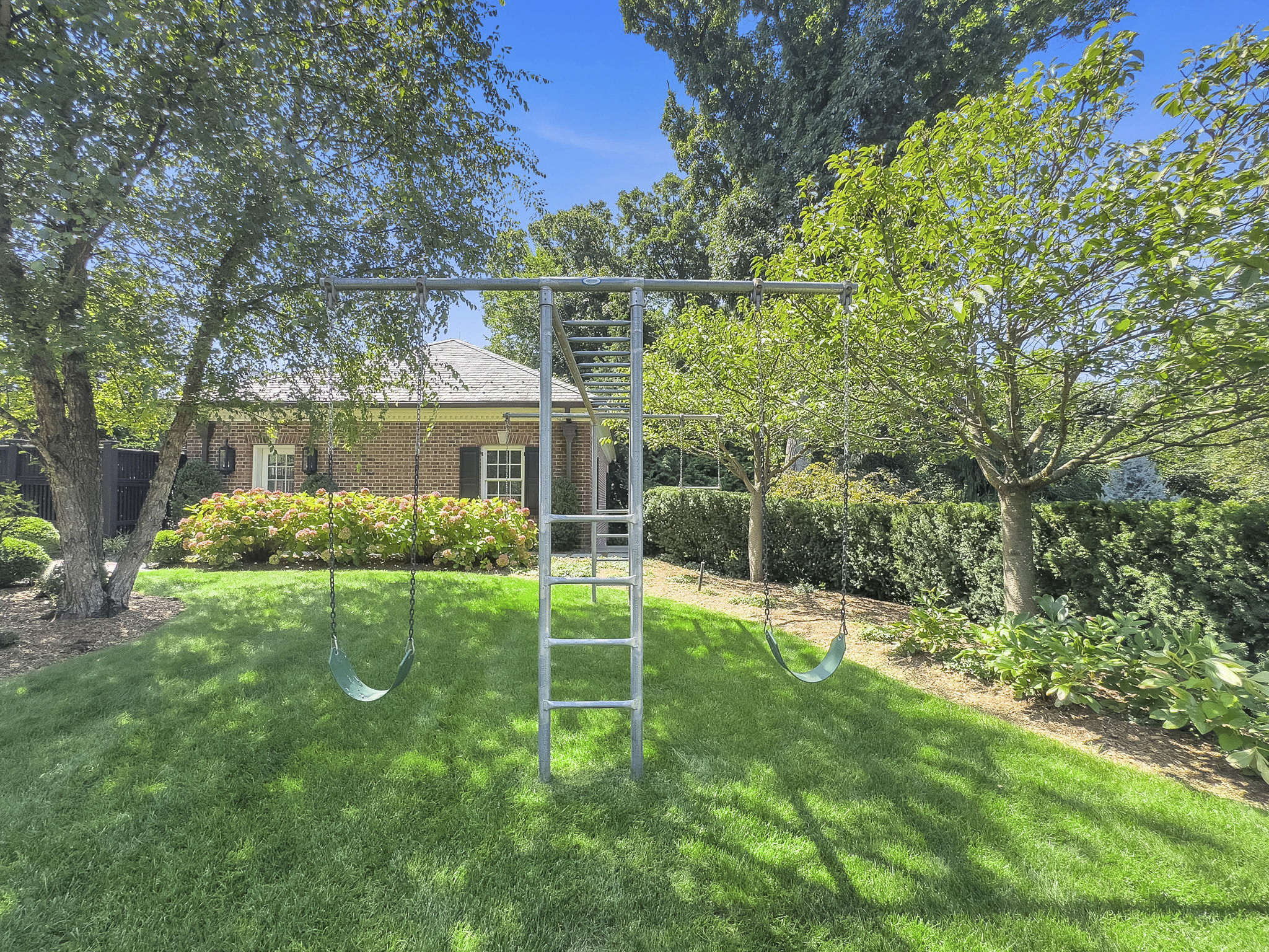 480 Knollwood Road 