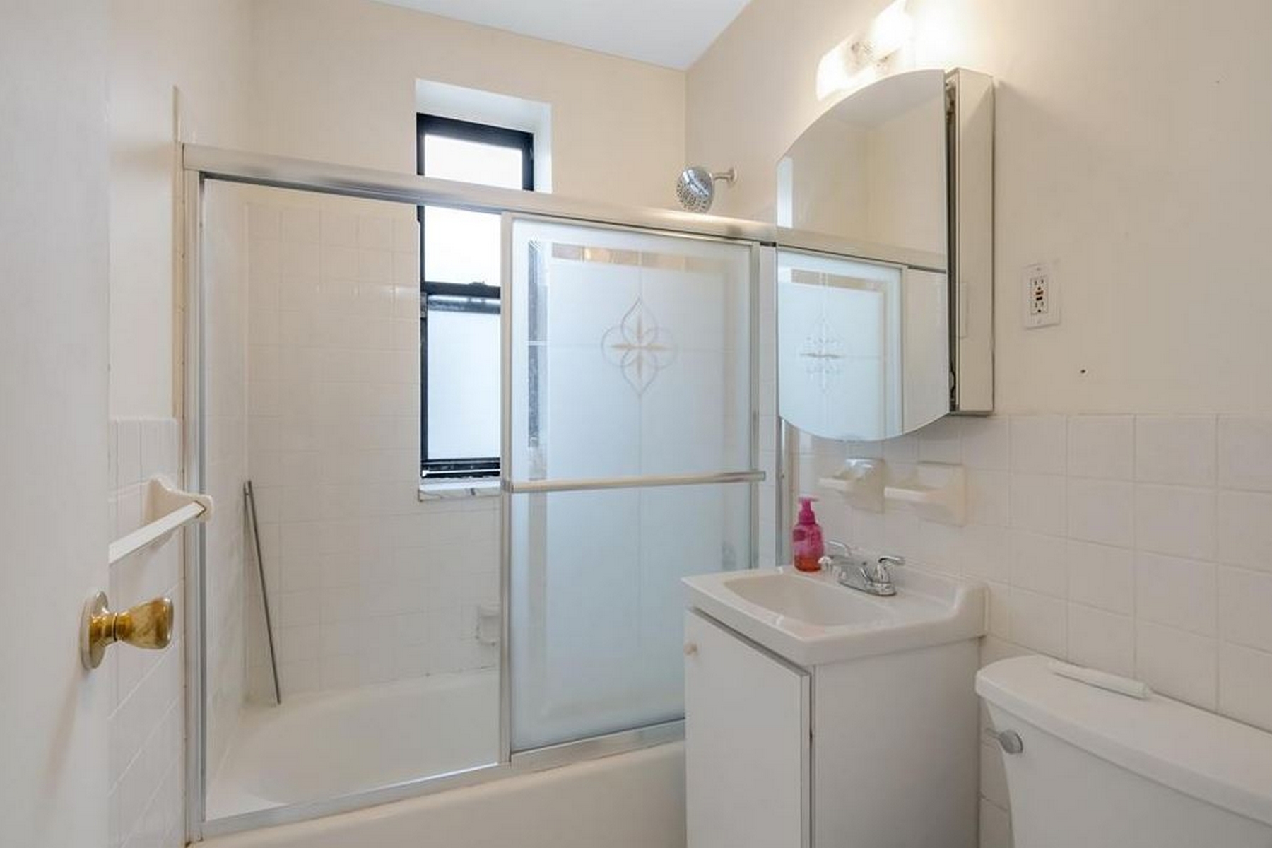 2400 Davidson Avenue Unit# B22