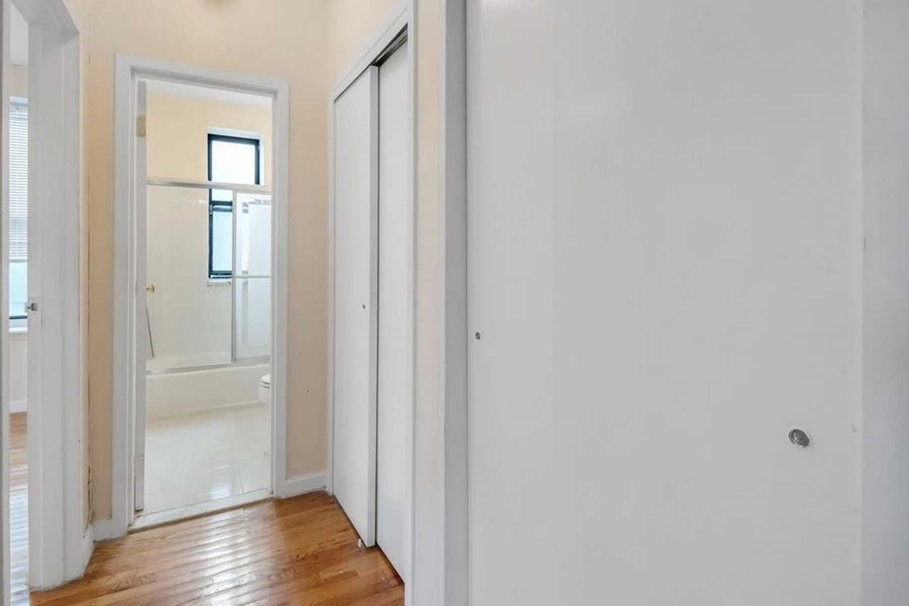 2400 Davidson Avenue Unit# B22