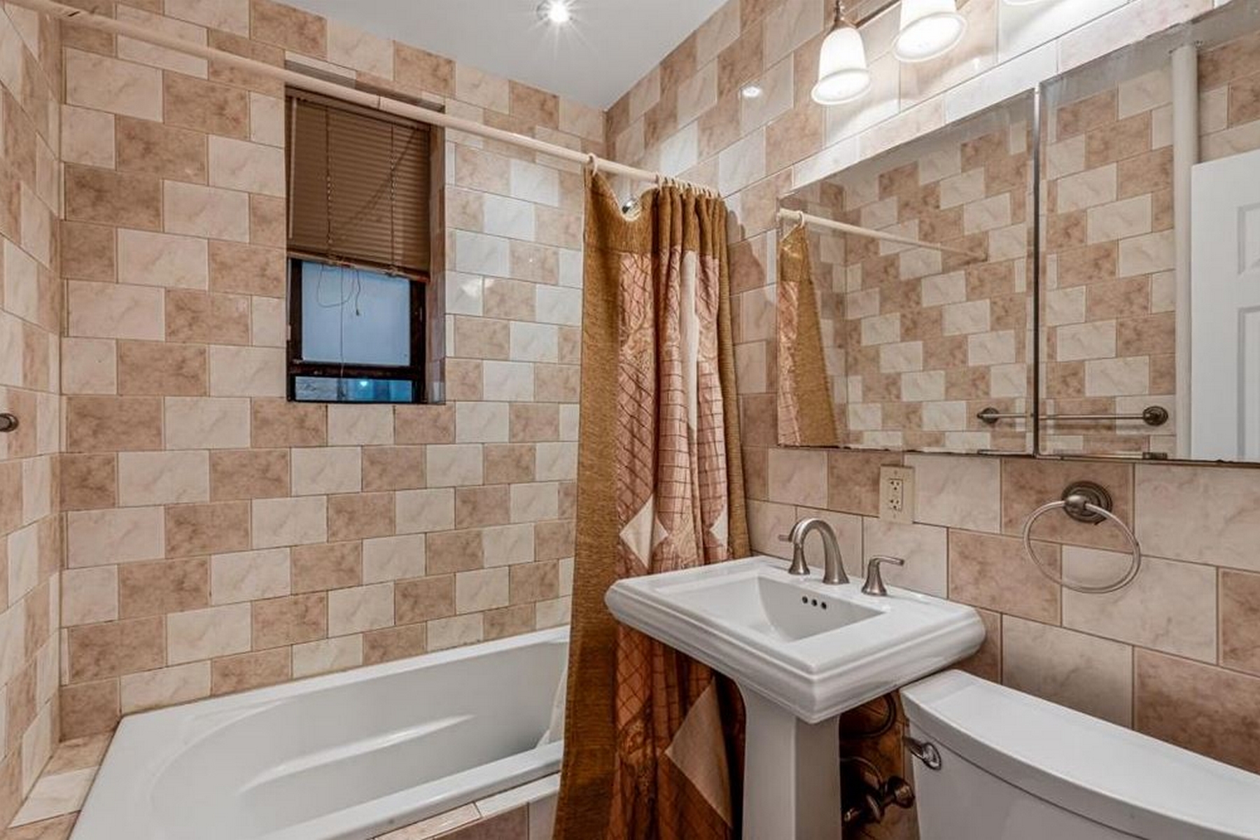 83-74 Talbot Street, Unit 3D 