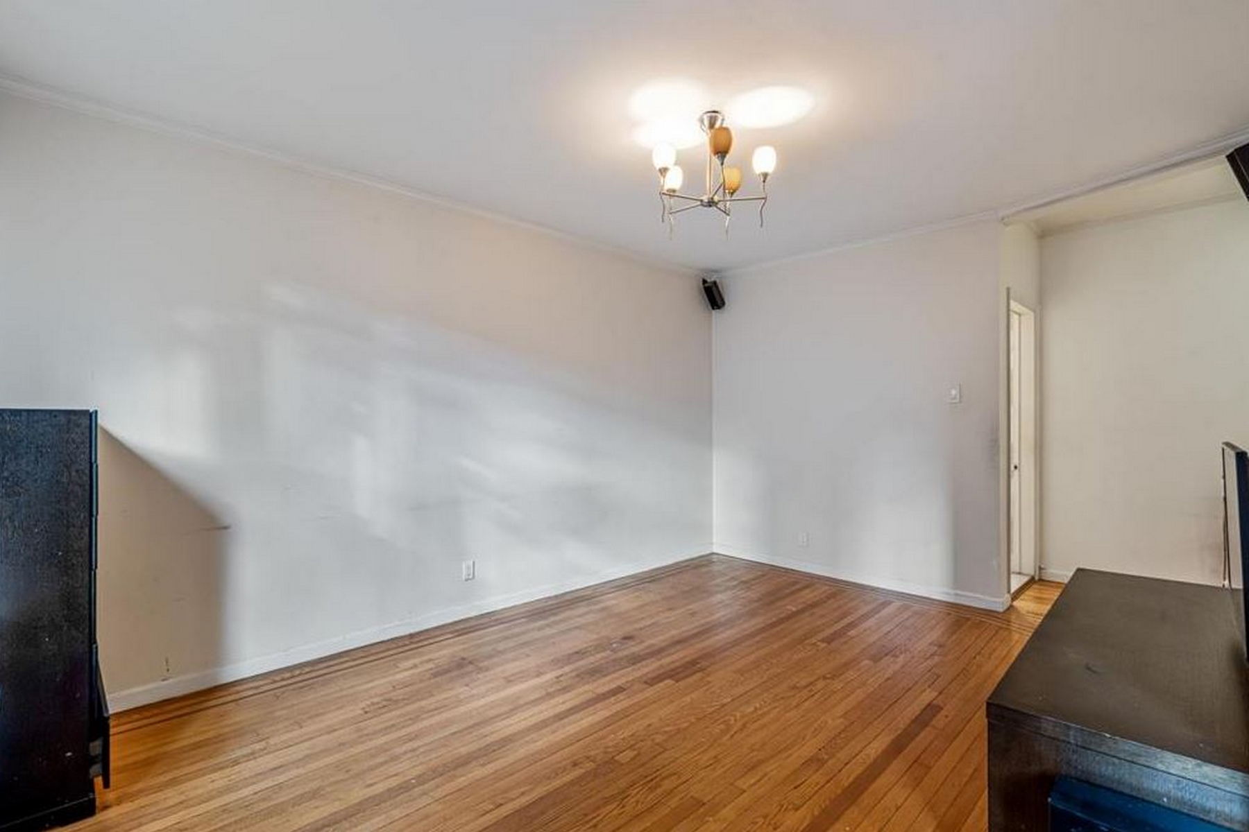 83-74 Talbot Street, Unit 3D 