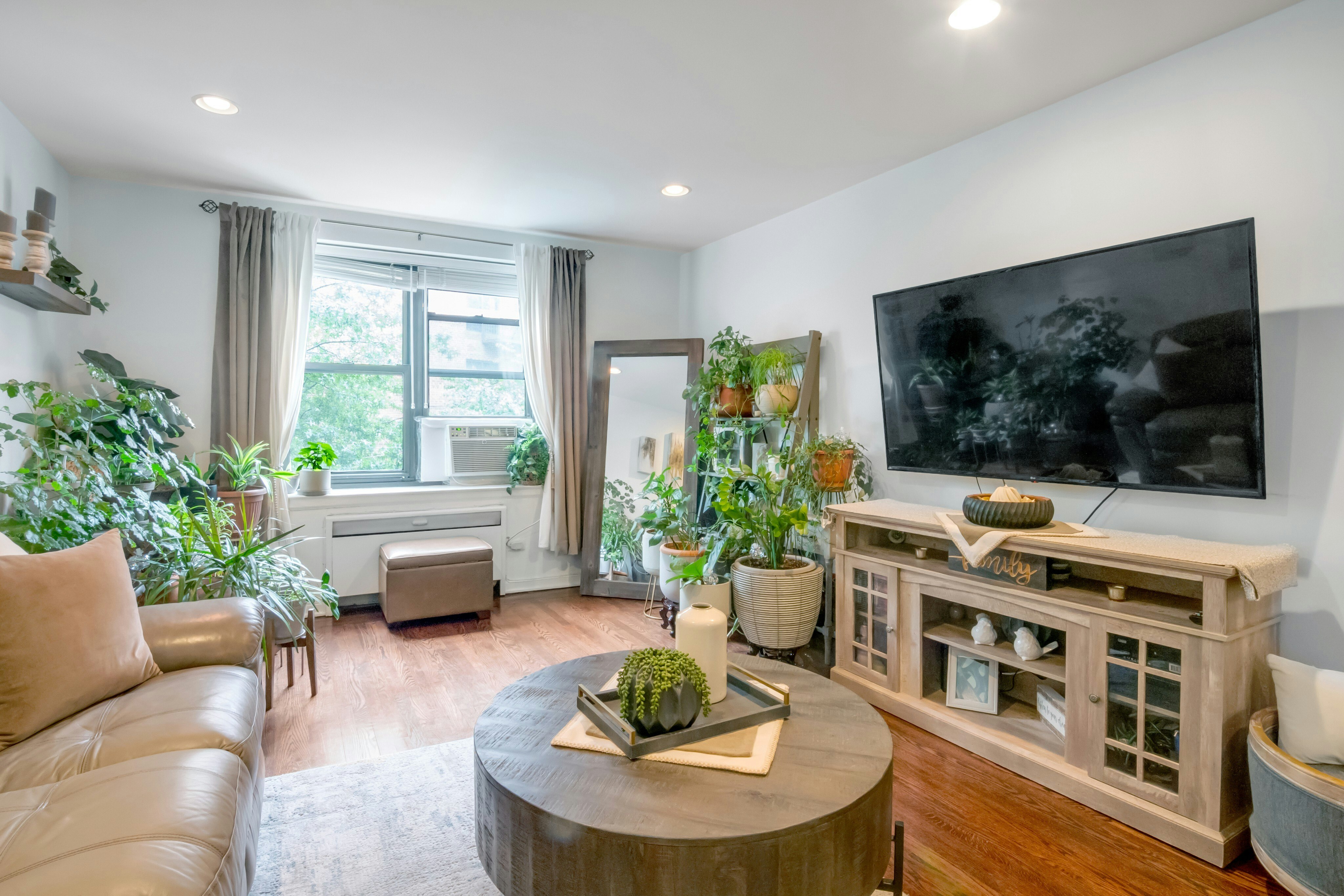 445 West 240th Street unit 3G