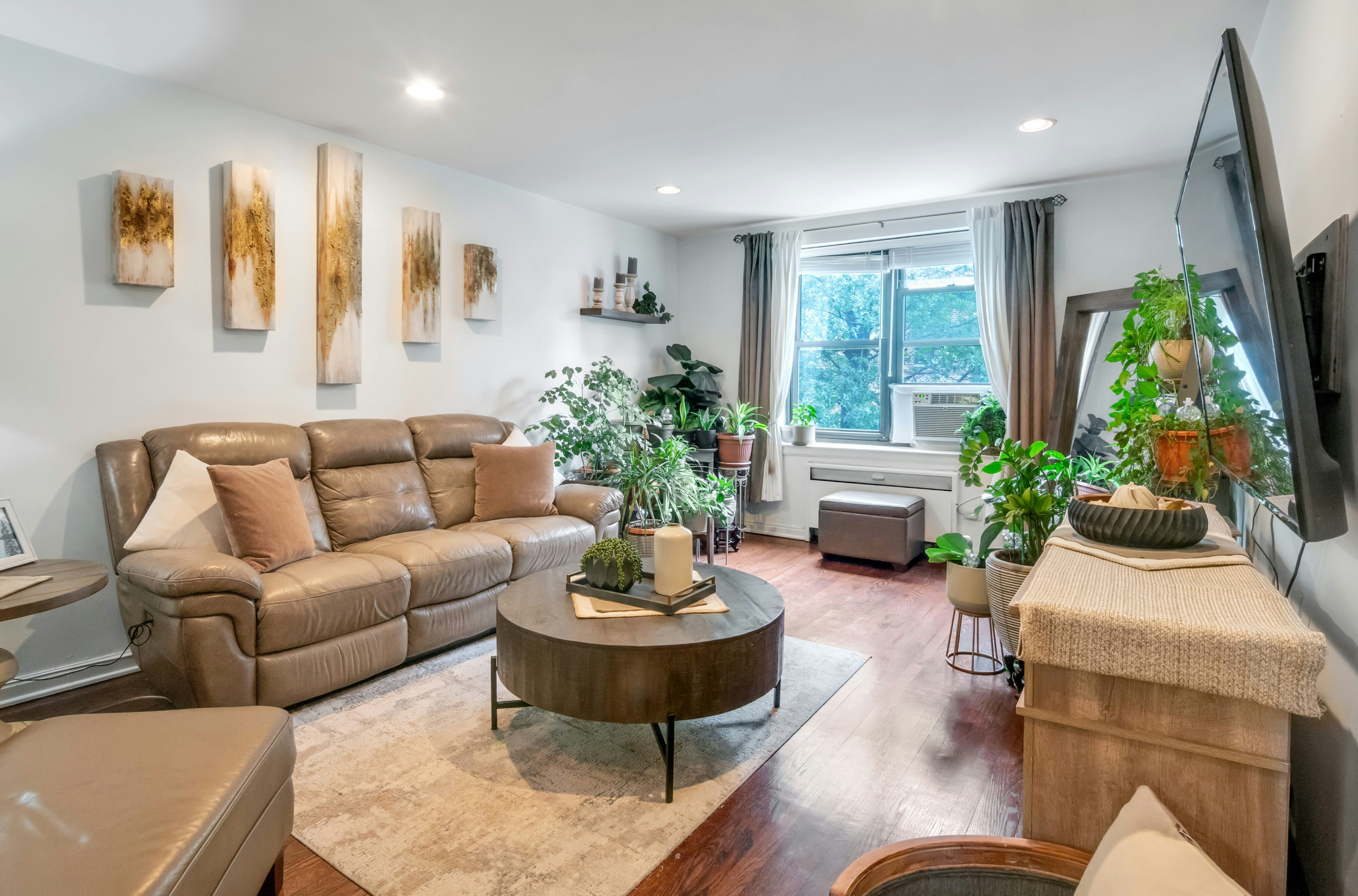 445 West 240th Street unit 3G