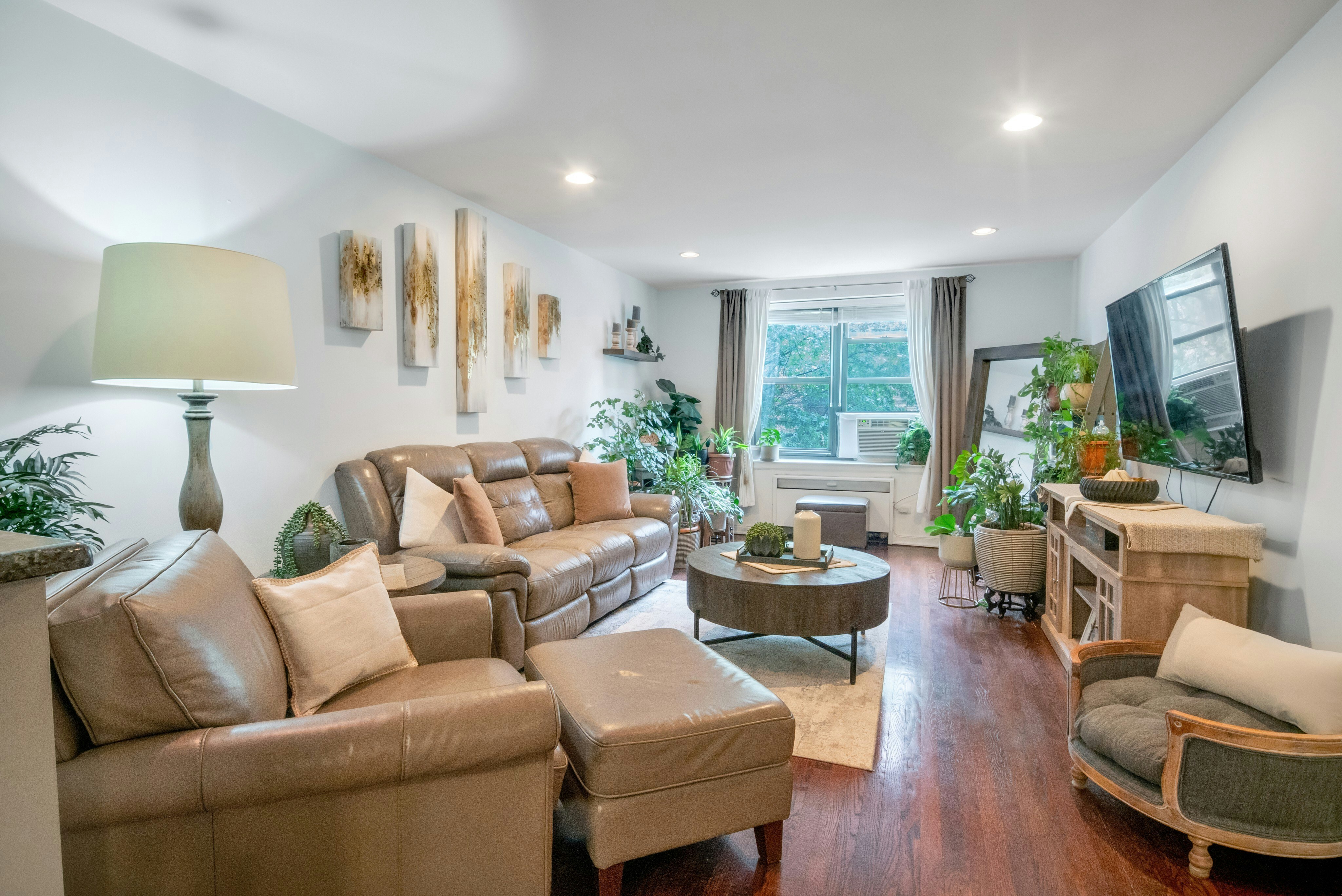 445 West 240th Street unit 3G