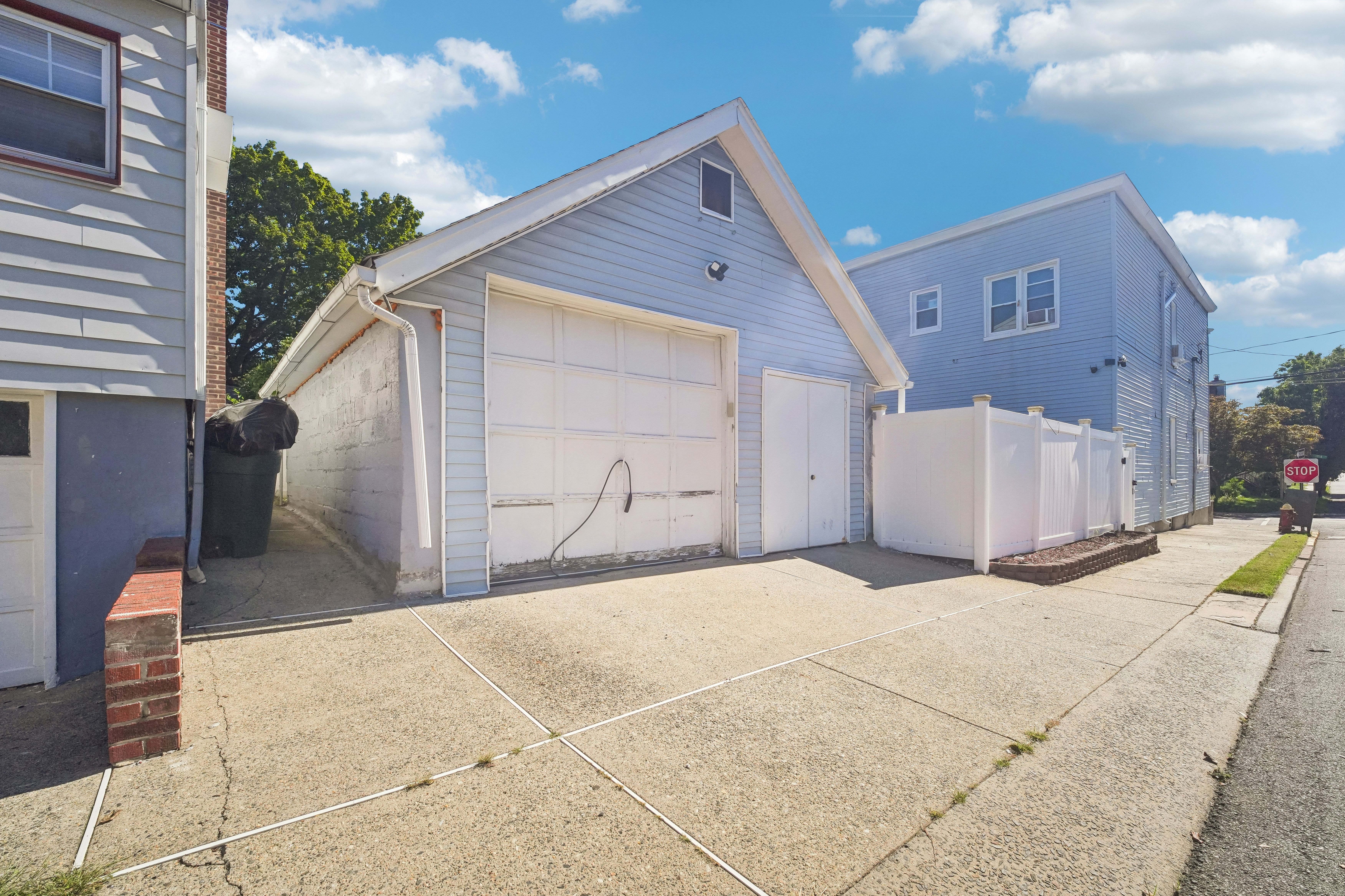 27 Gold Street 1
