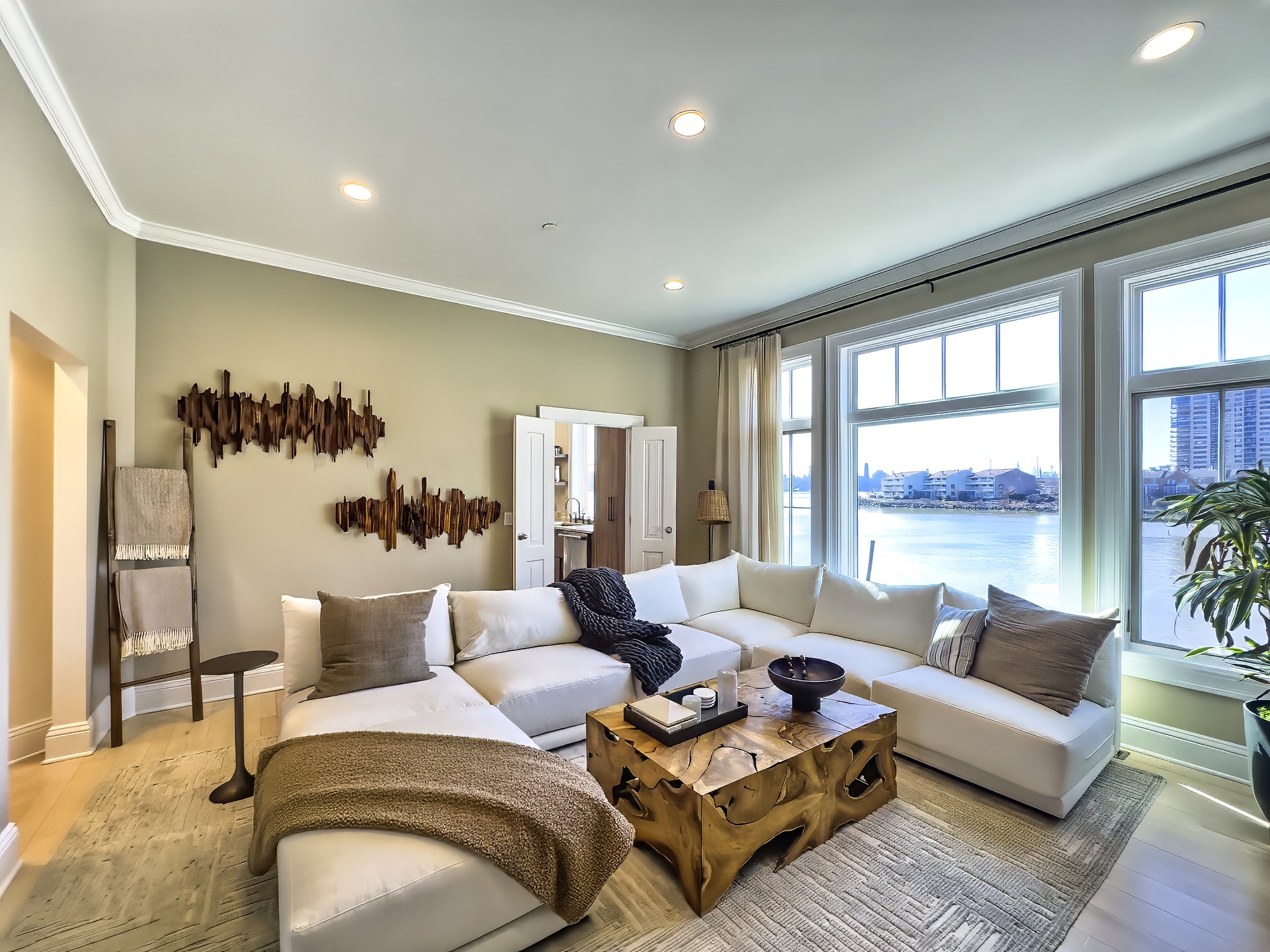 25 Moorings Lane 