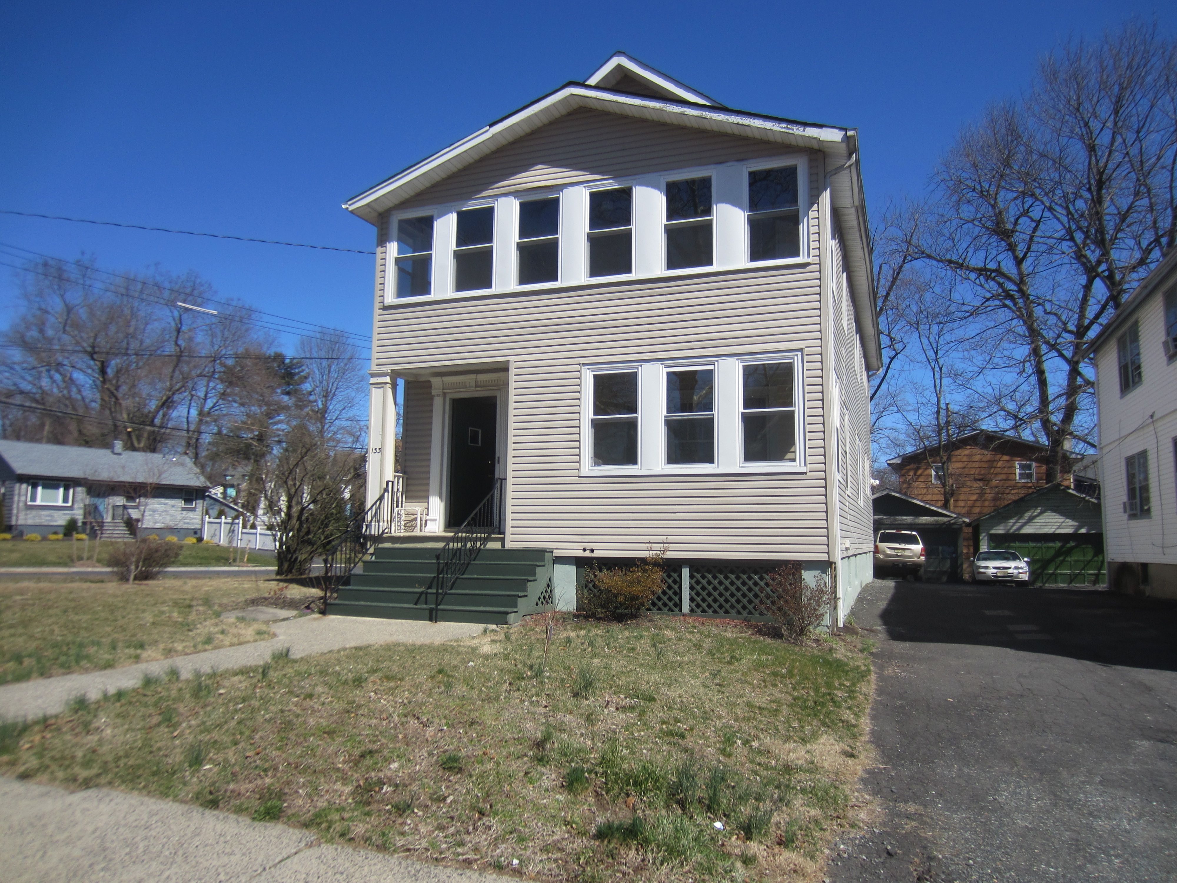 133 Willowdale Avenue 