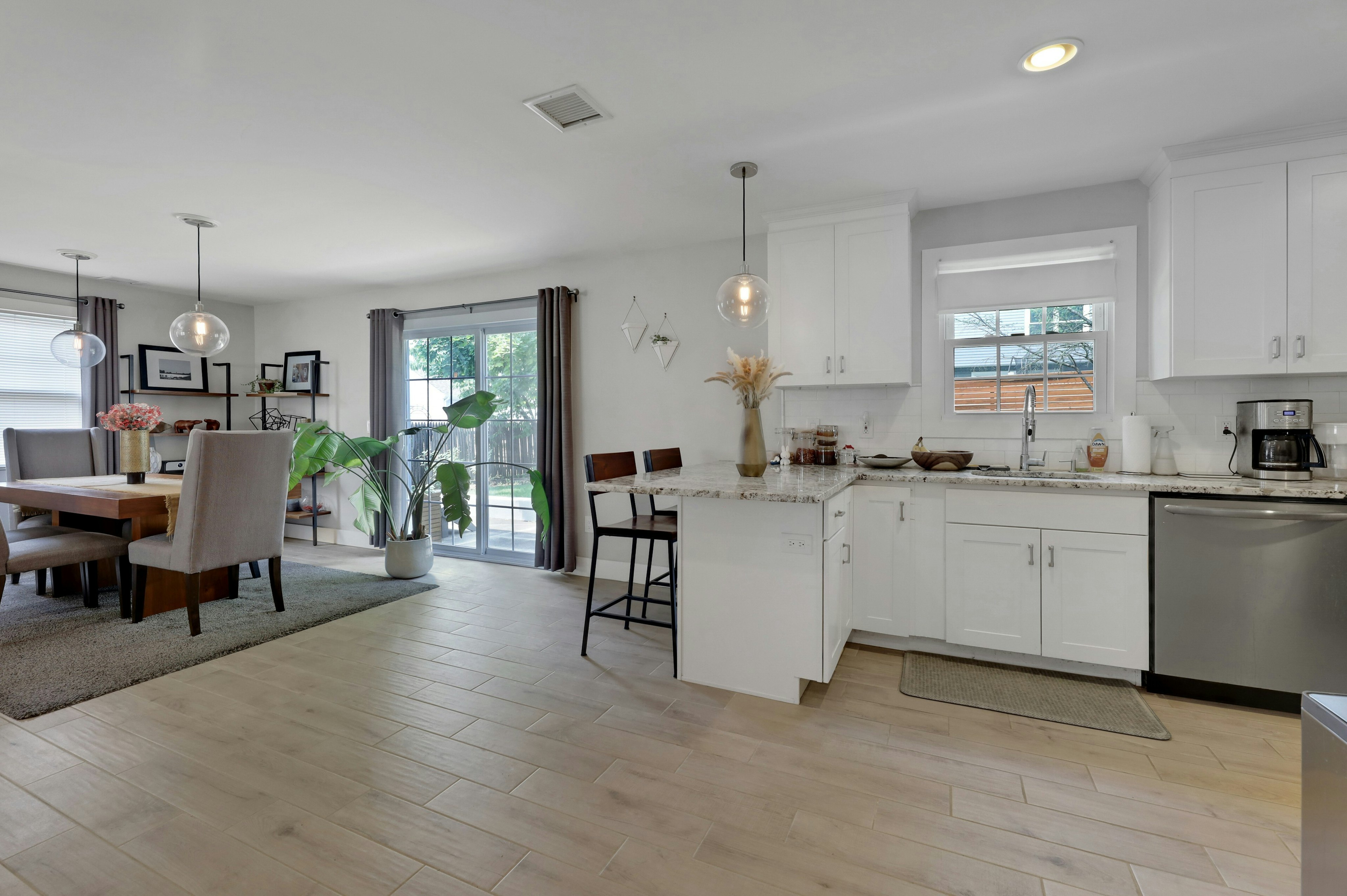15 Lynne Avenue 