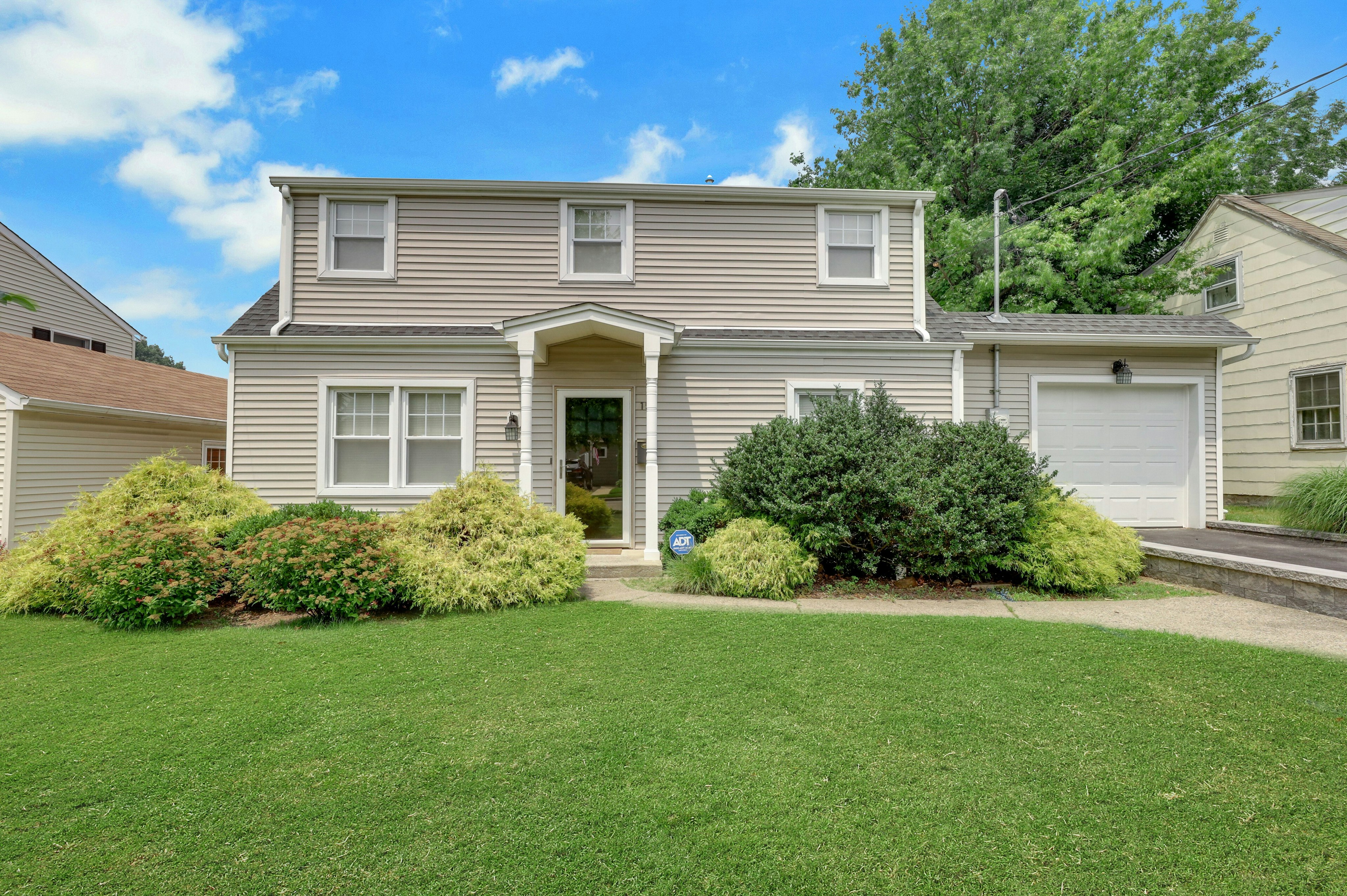 15 Lynne Avenue 