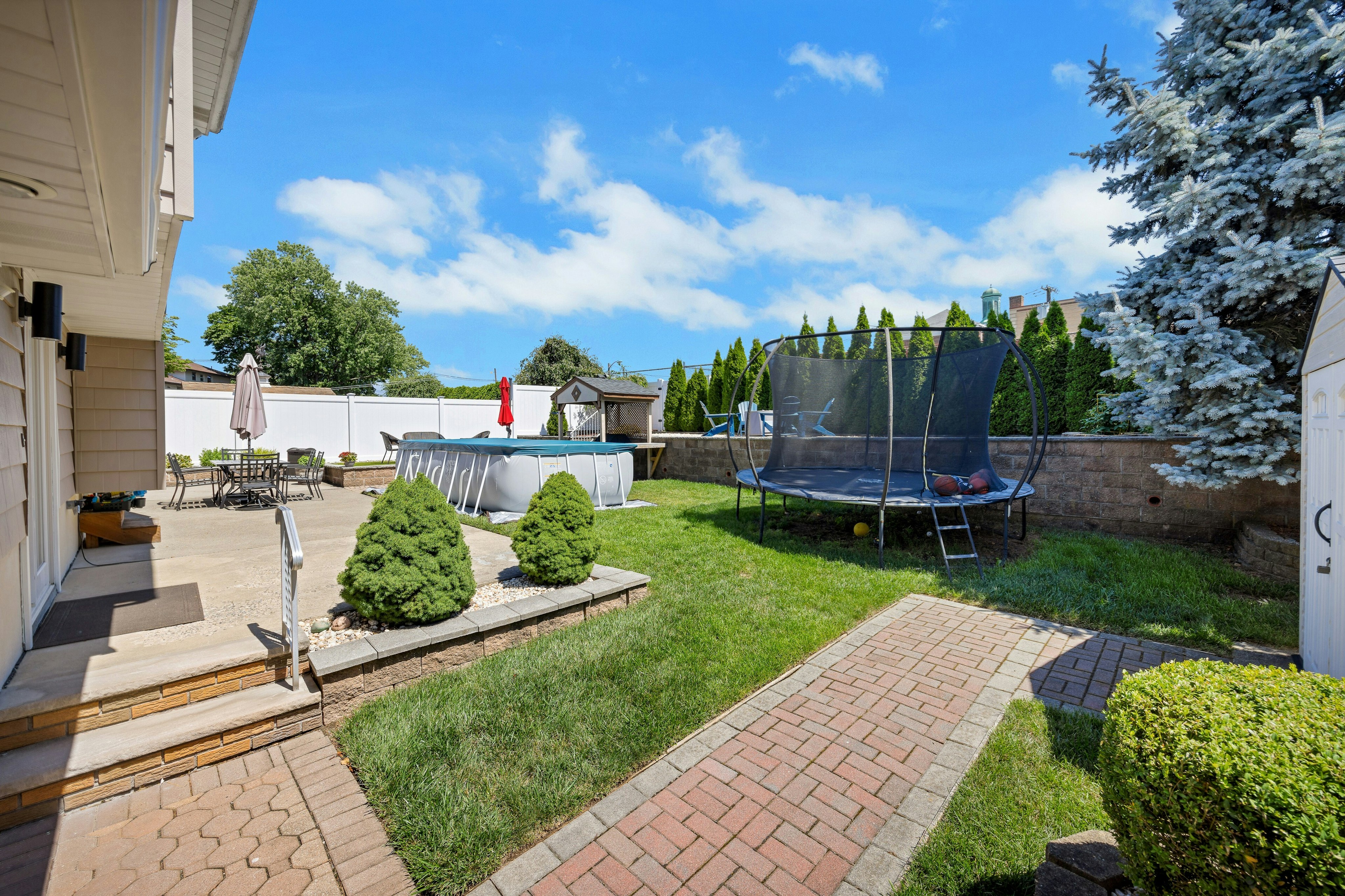 234 Hillside Avenue 