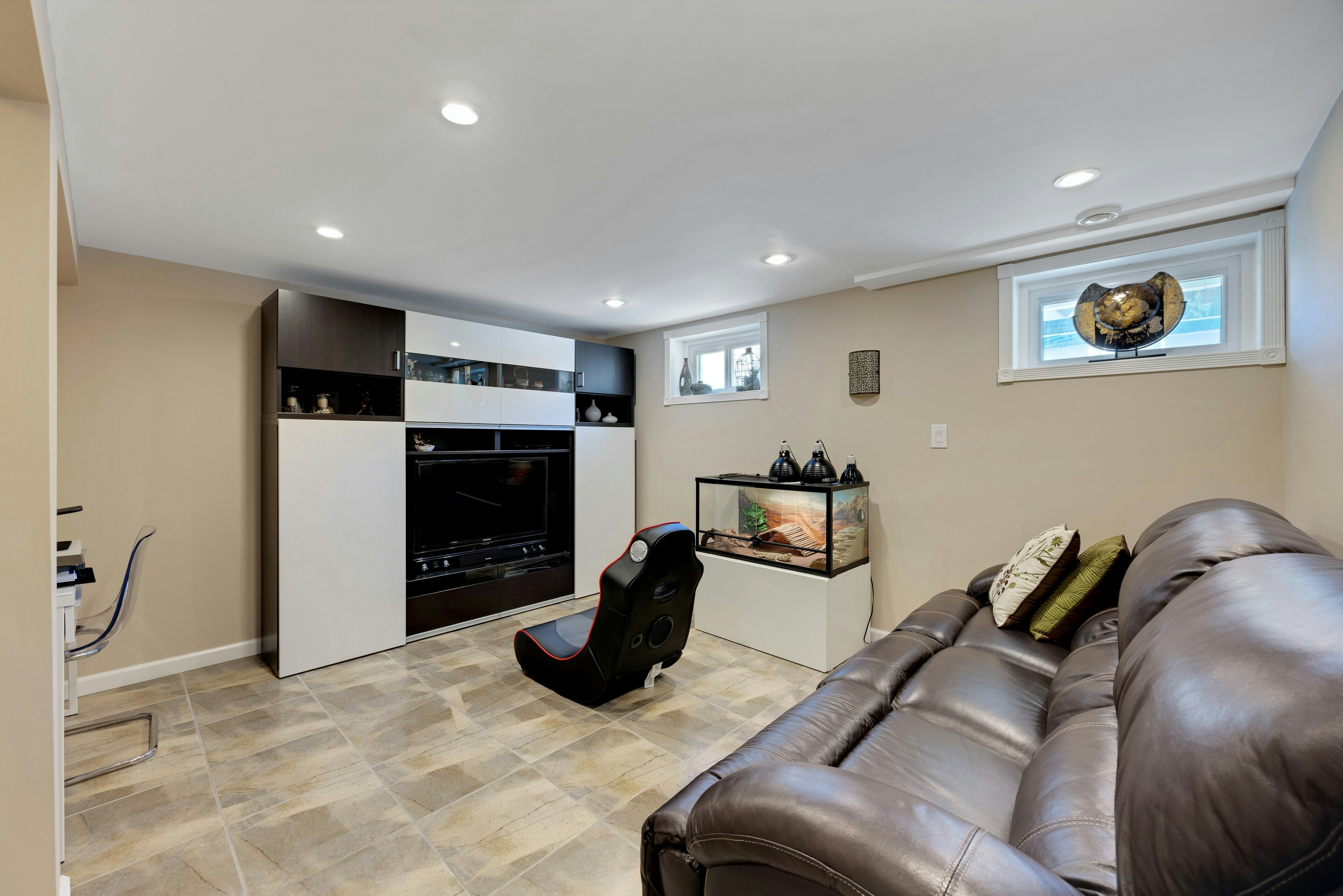 234 Hillside Avenue 