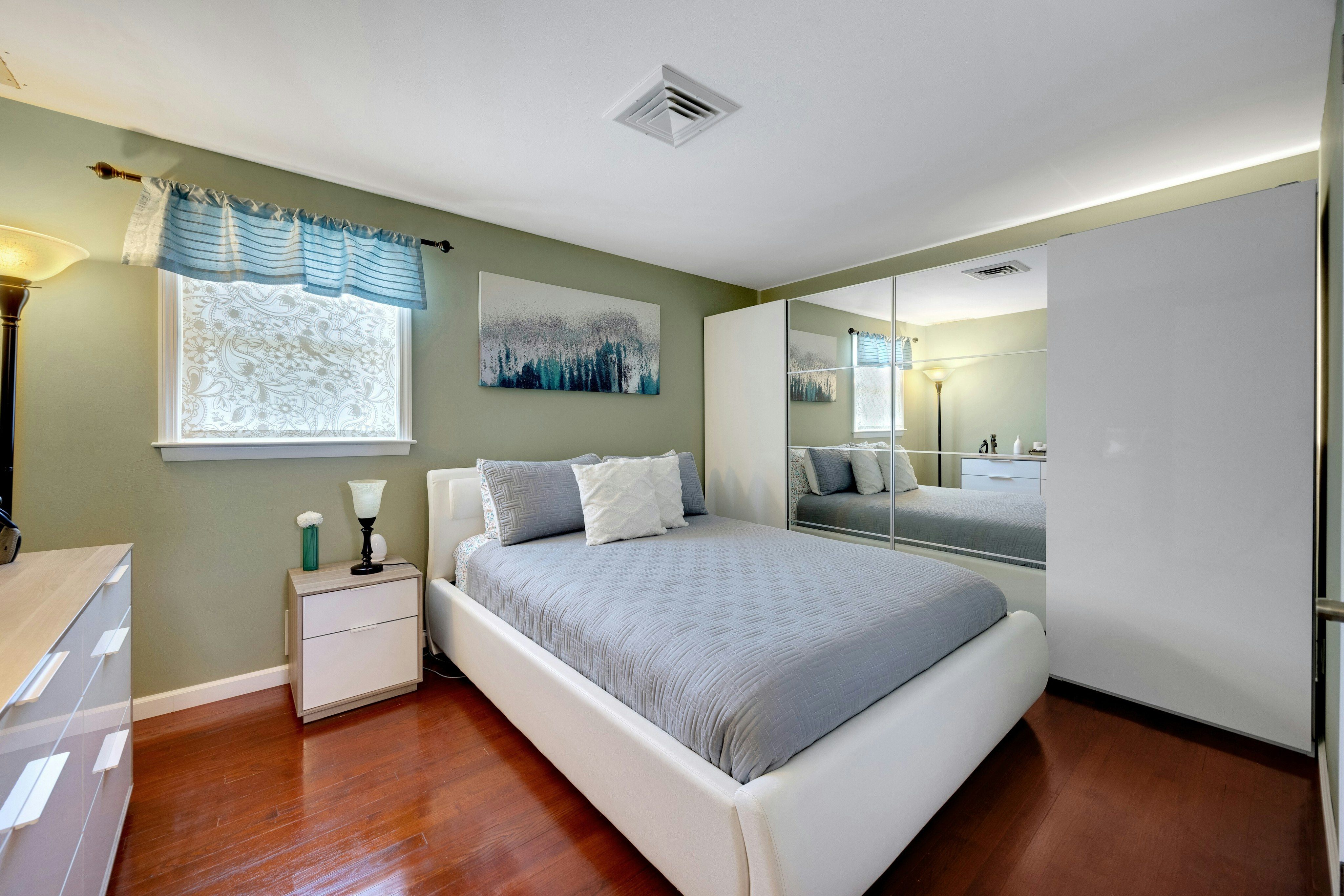 234 Hillside Avenue 
