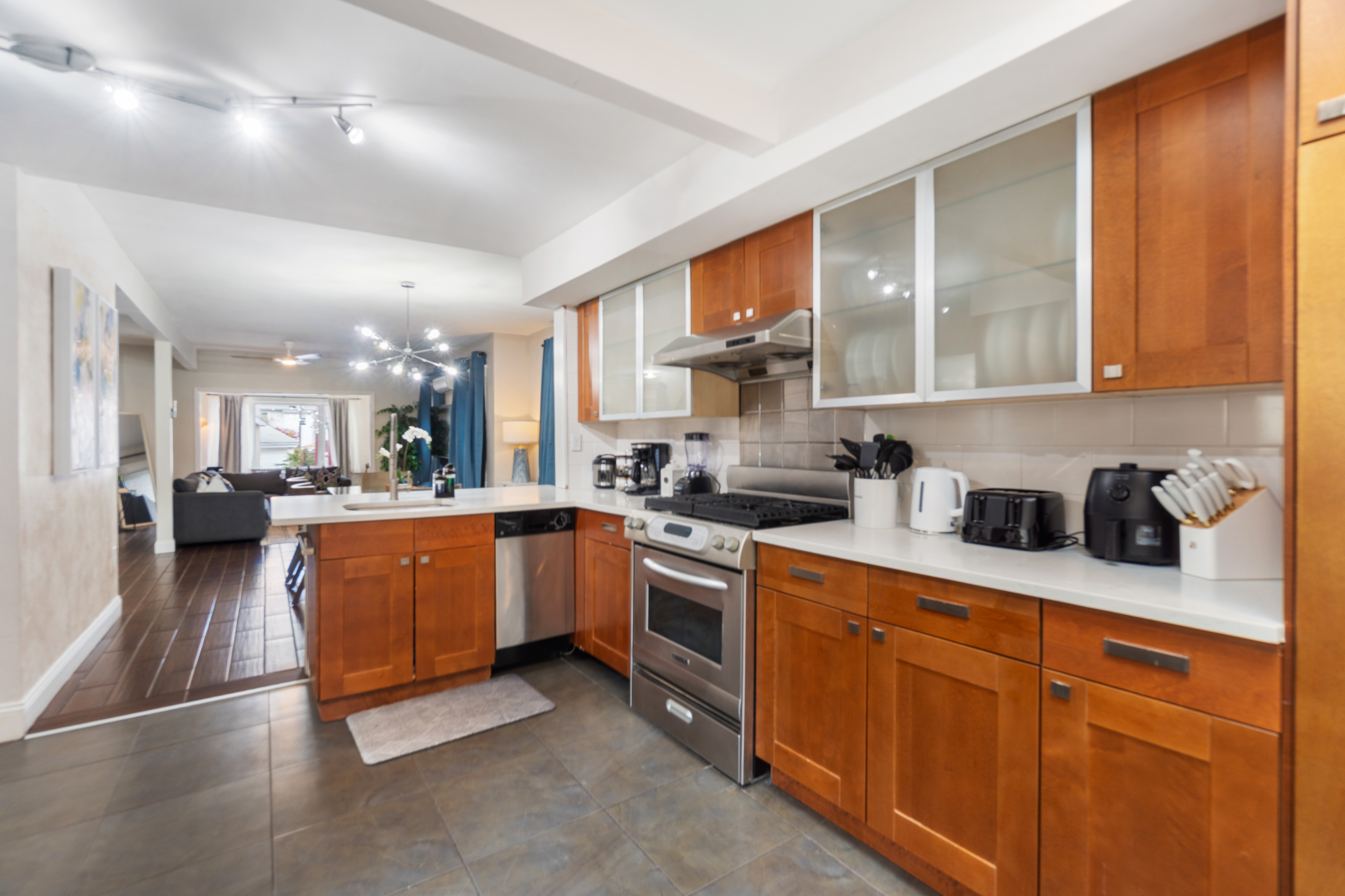 31 72nd Street 