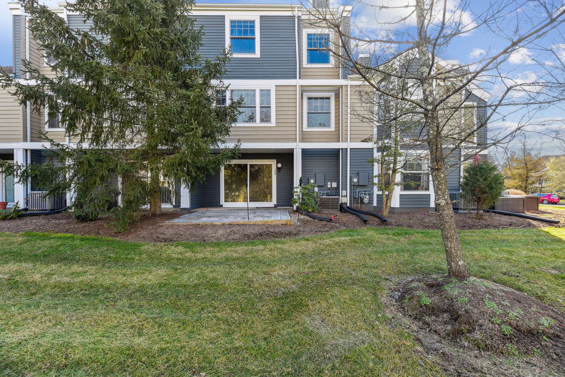155 Northfield Road 