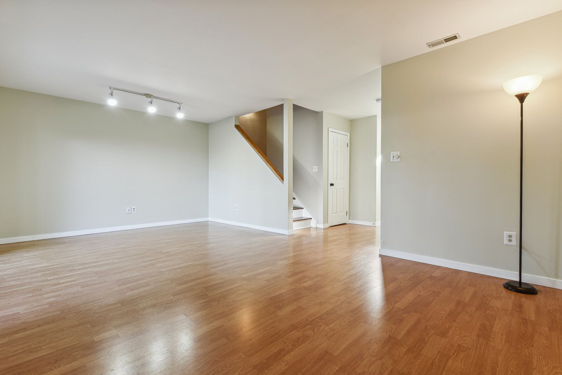 155 Northfield Road 