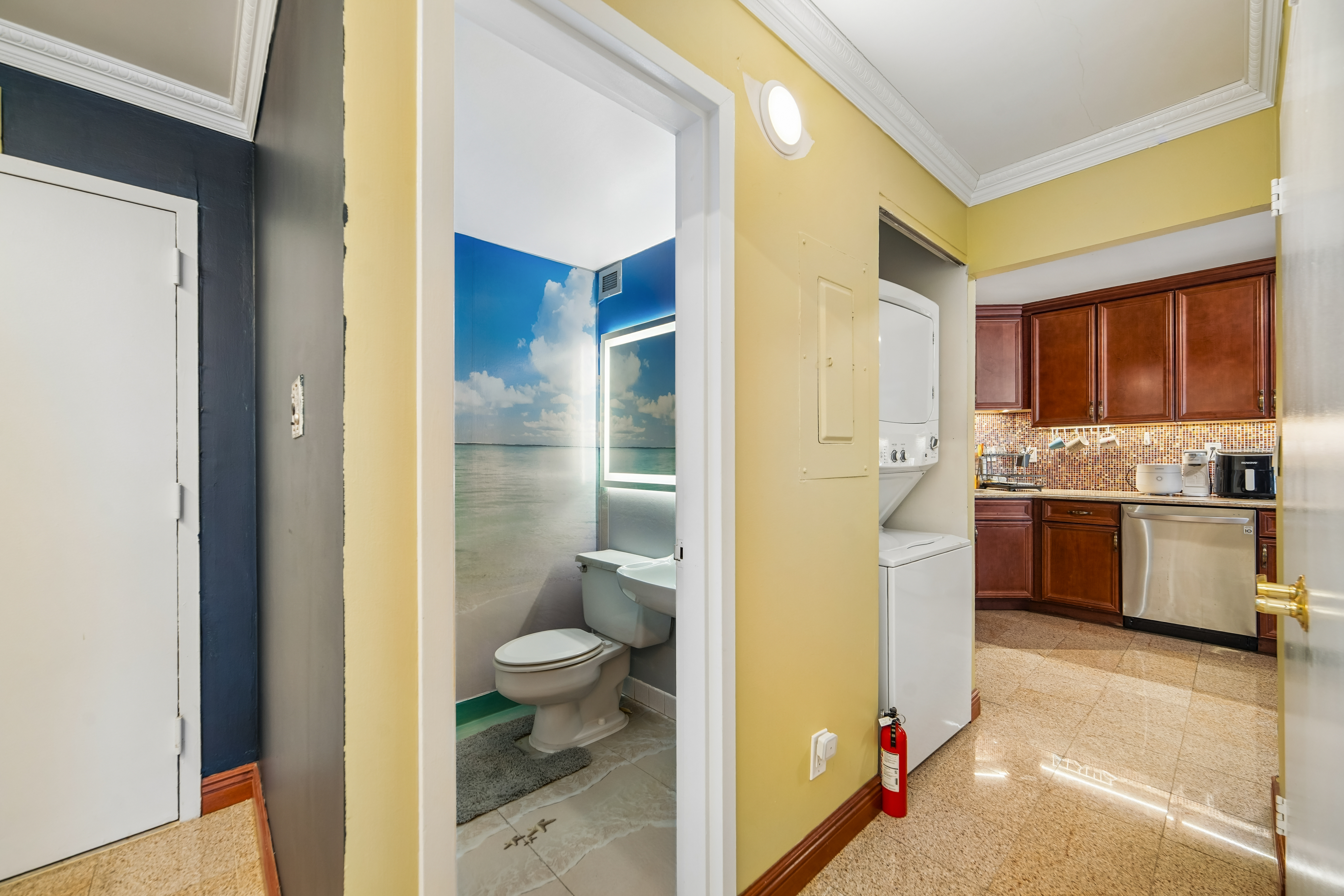 1055 River Road #302