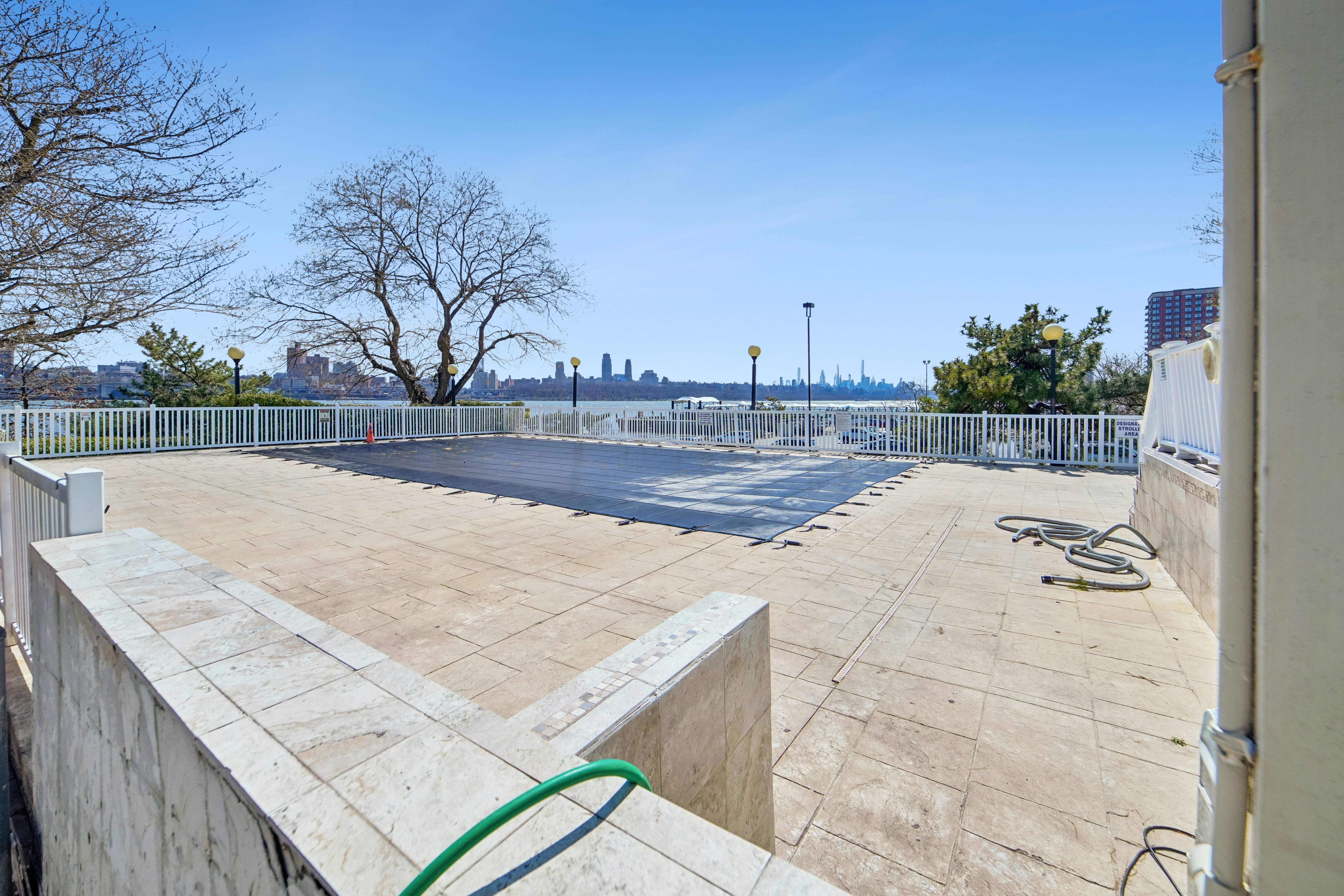 1055 River Road #302