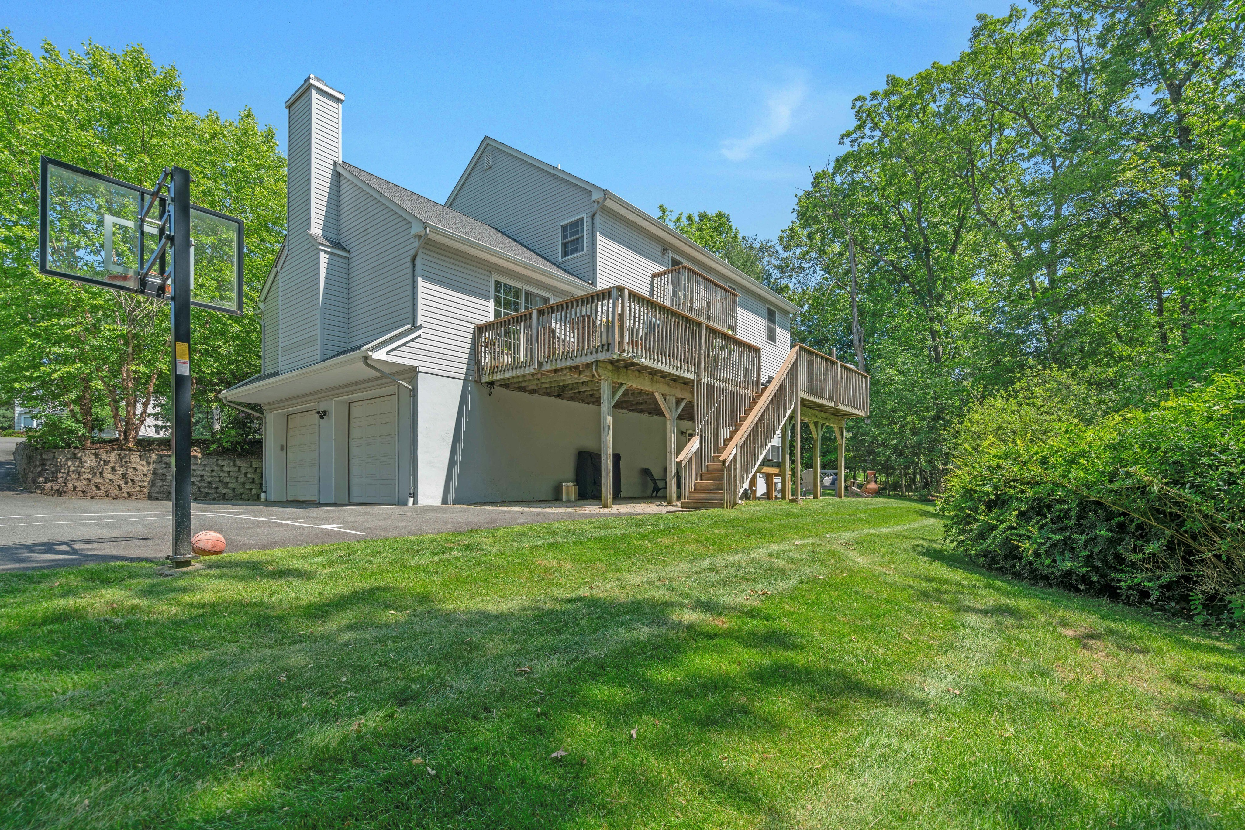 33 Walton Avenue 