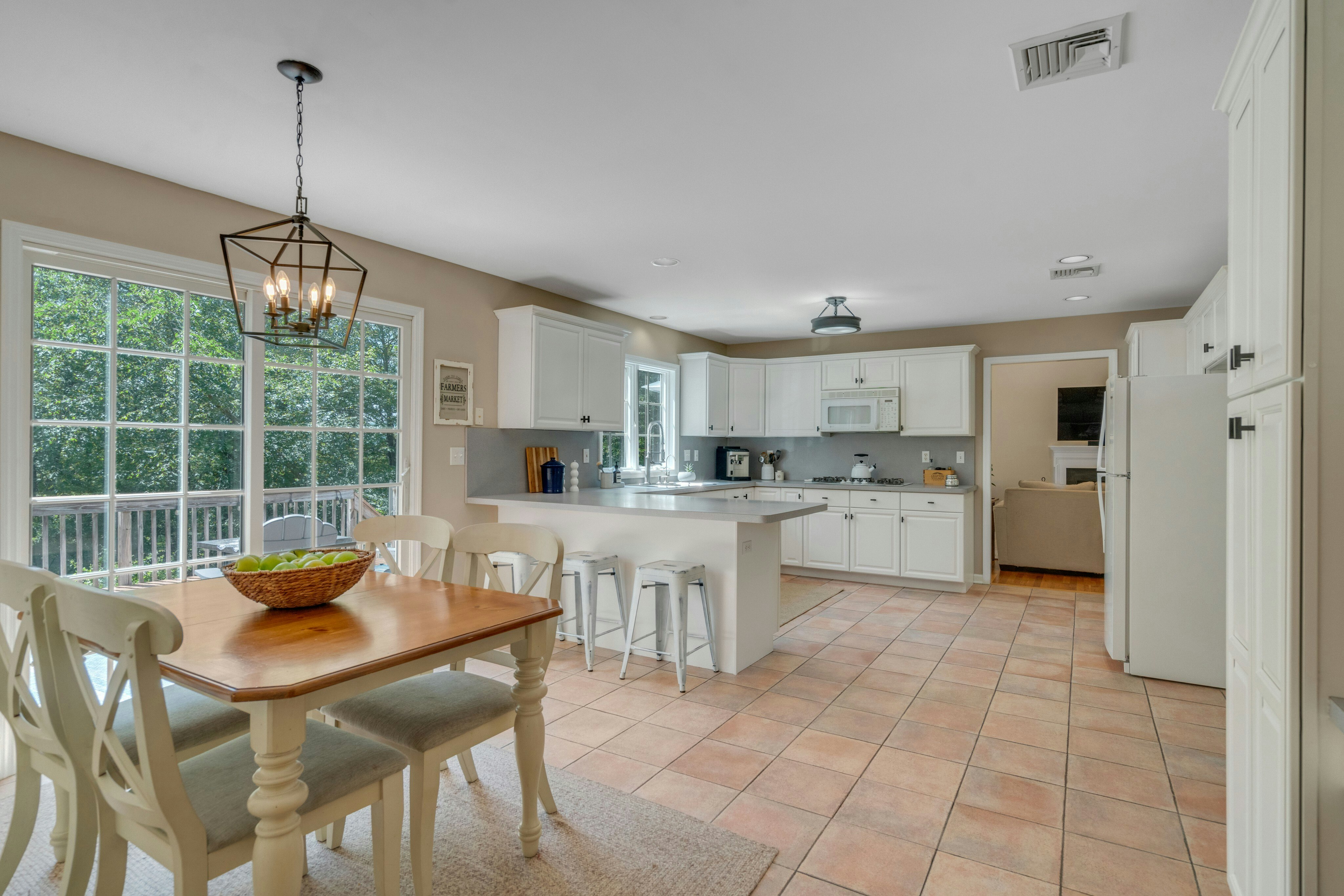 33 Walton Avenue 