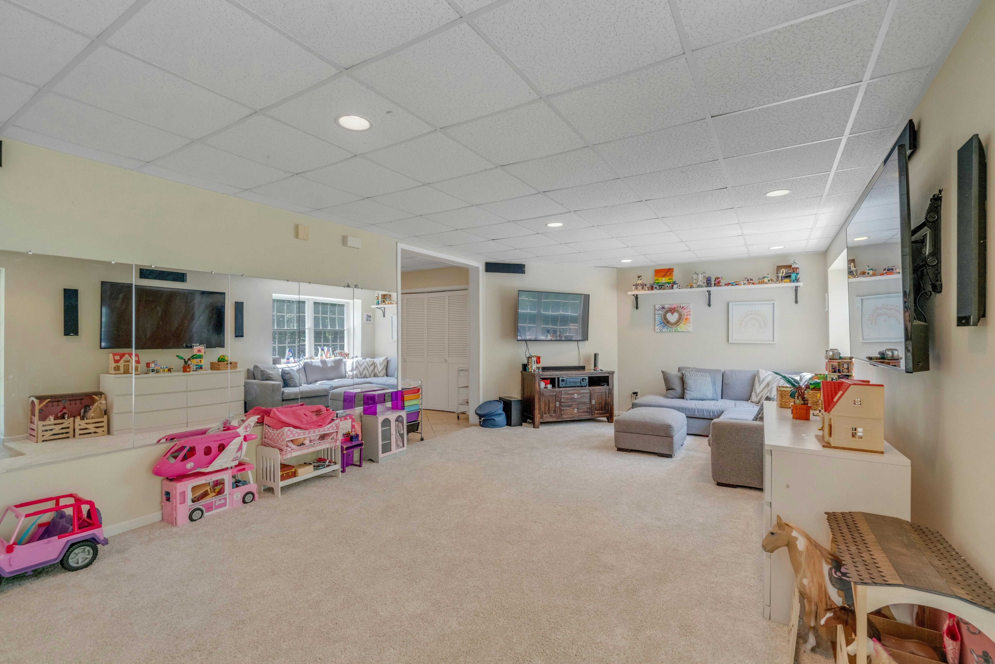 33 Walton Avenue 