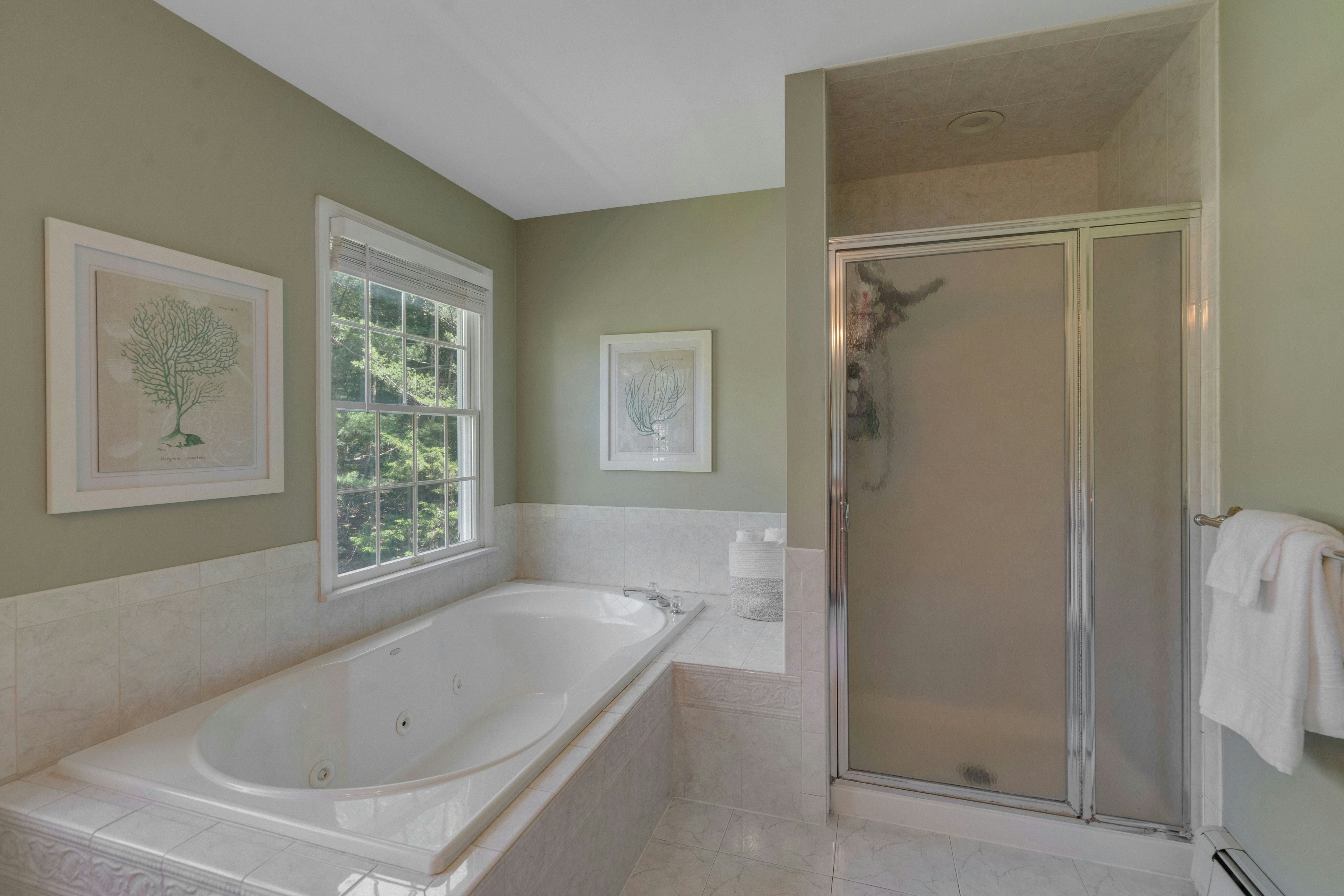 33 Walton Avenue 