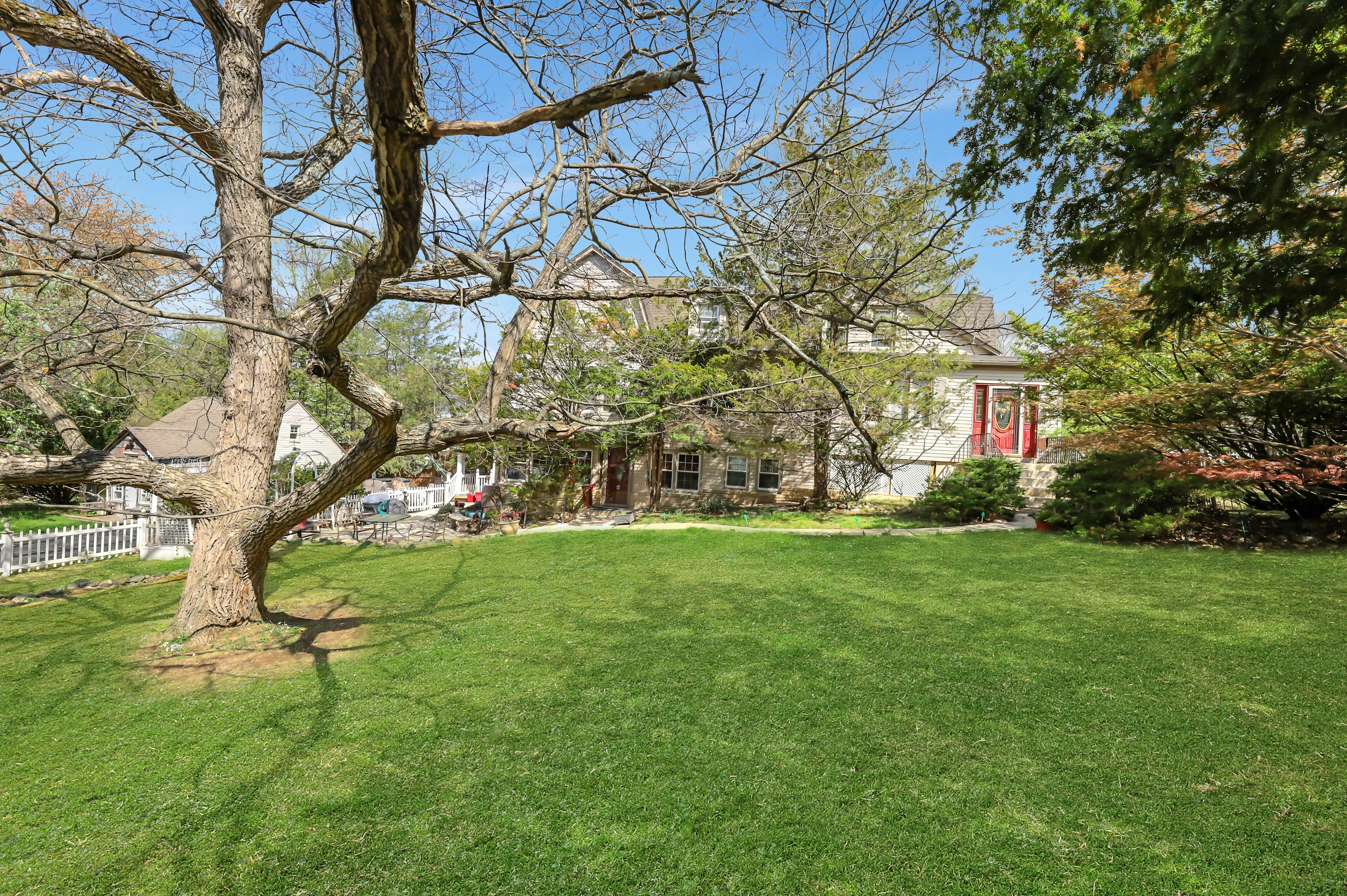 2 Webb Court 