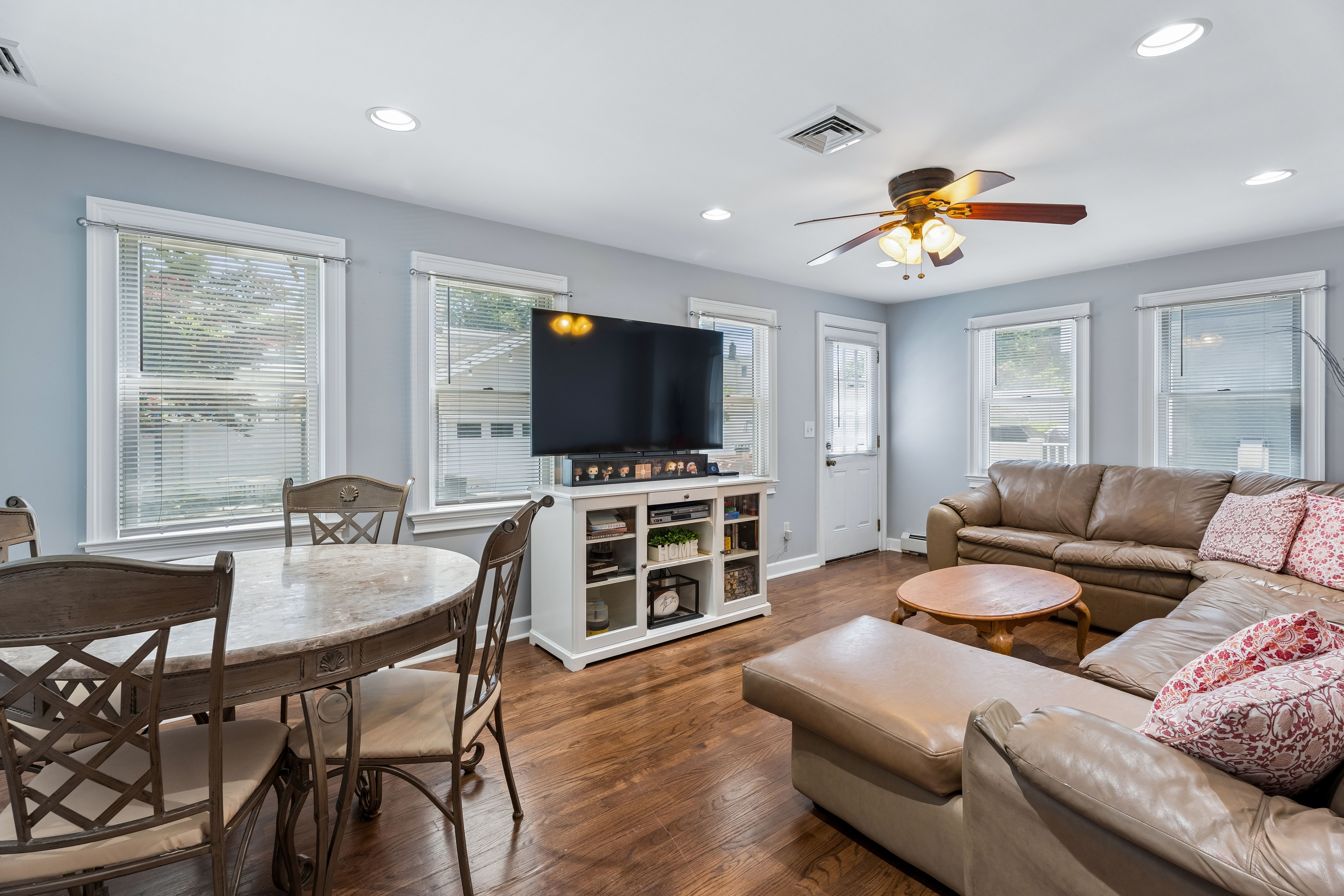 14 Chestnut Terrace 