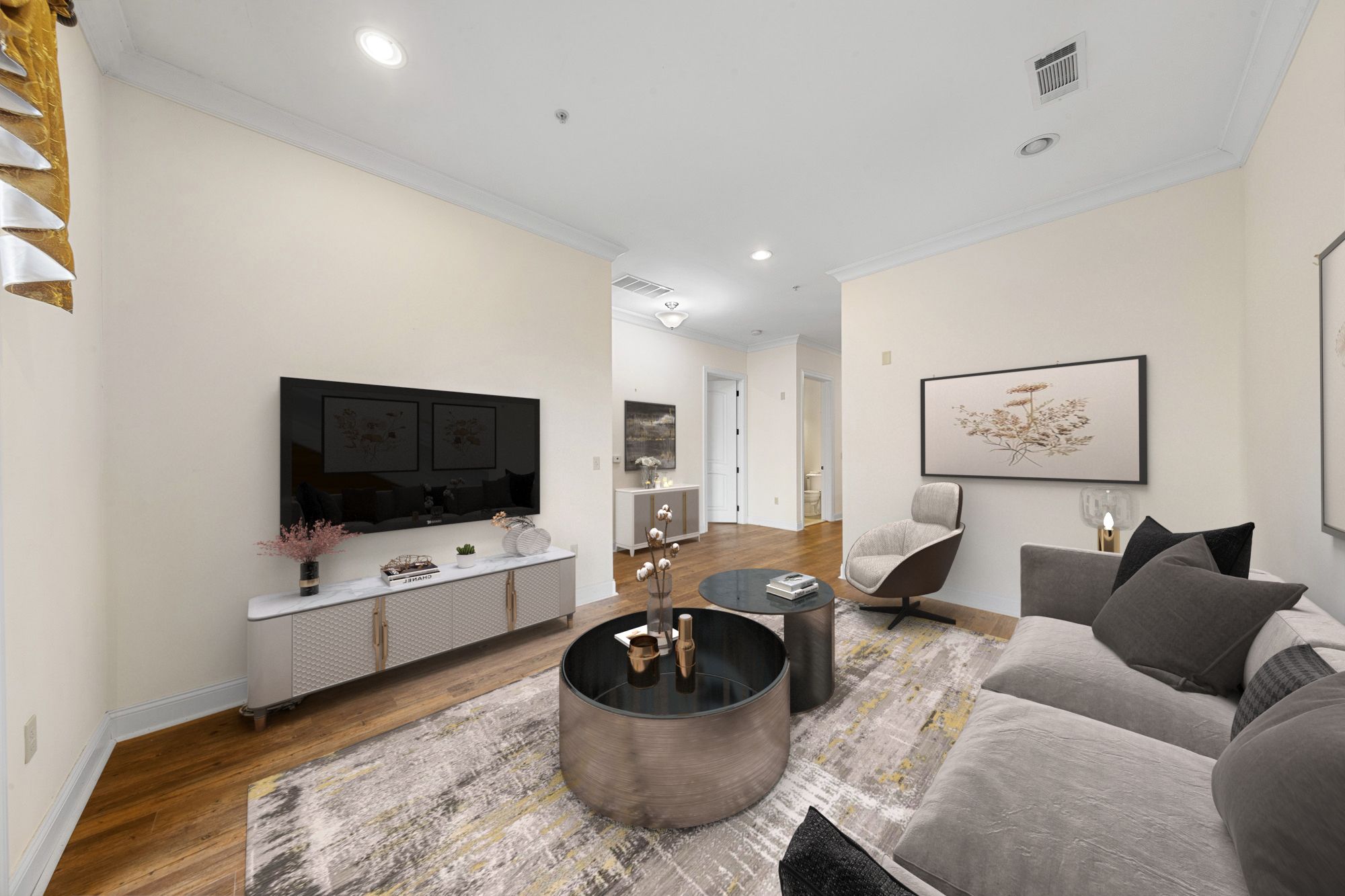 2116 The Plaza 