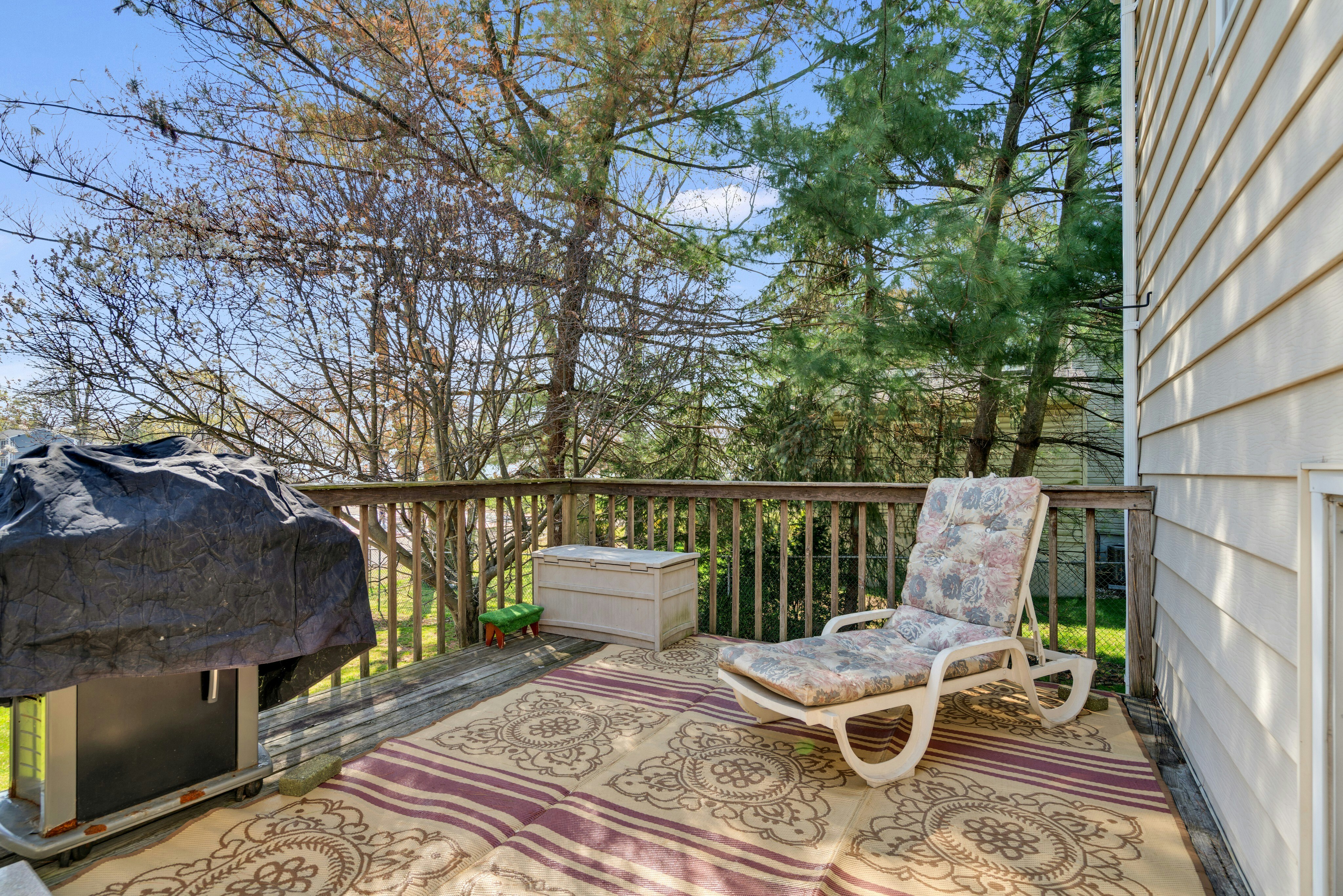 90 Arnot Place 