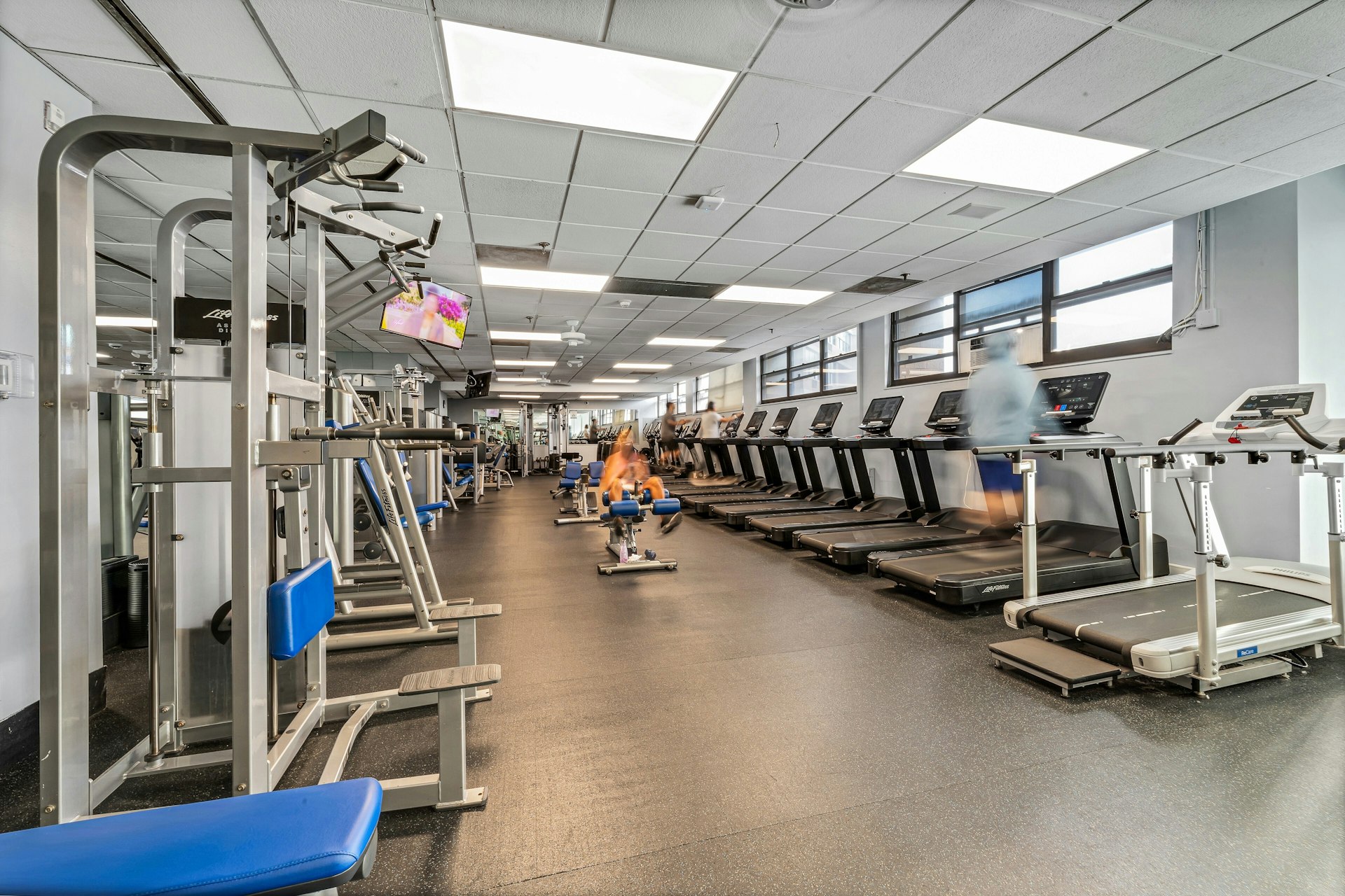 7002 JFK Boulevard East #16H 