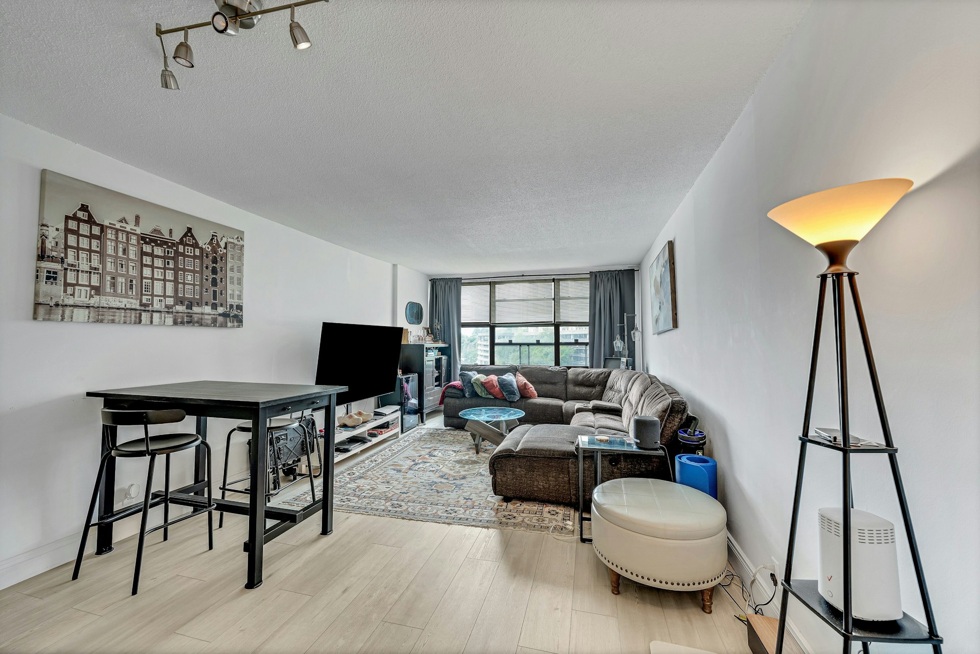 7002 JFK Boulevard East #16H 