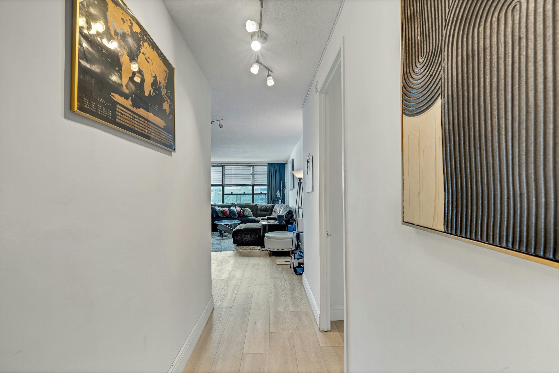 7002 JFK Boulevard East #16H 