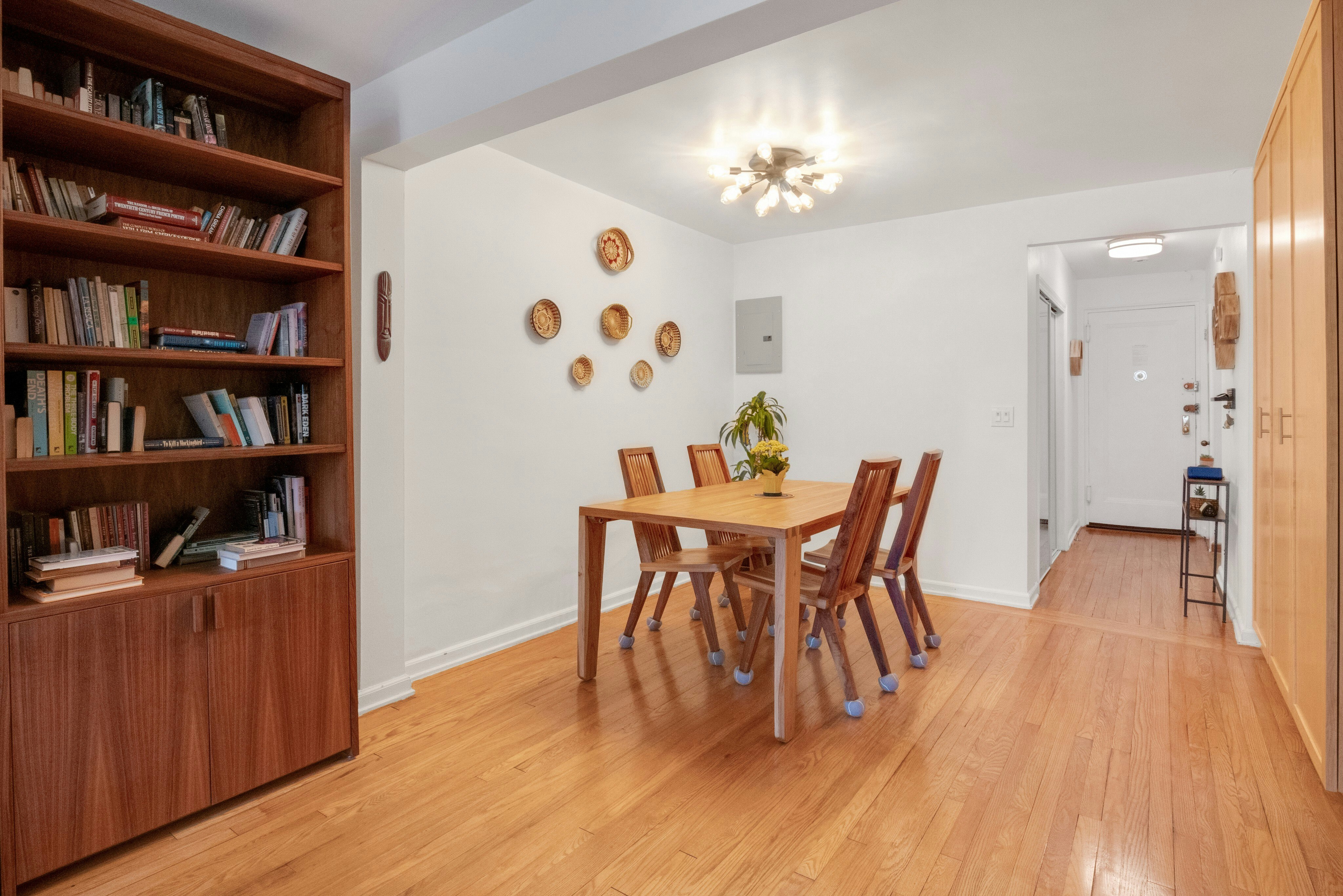 445 West 240th St, #6A 