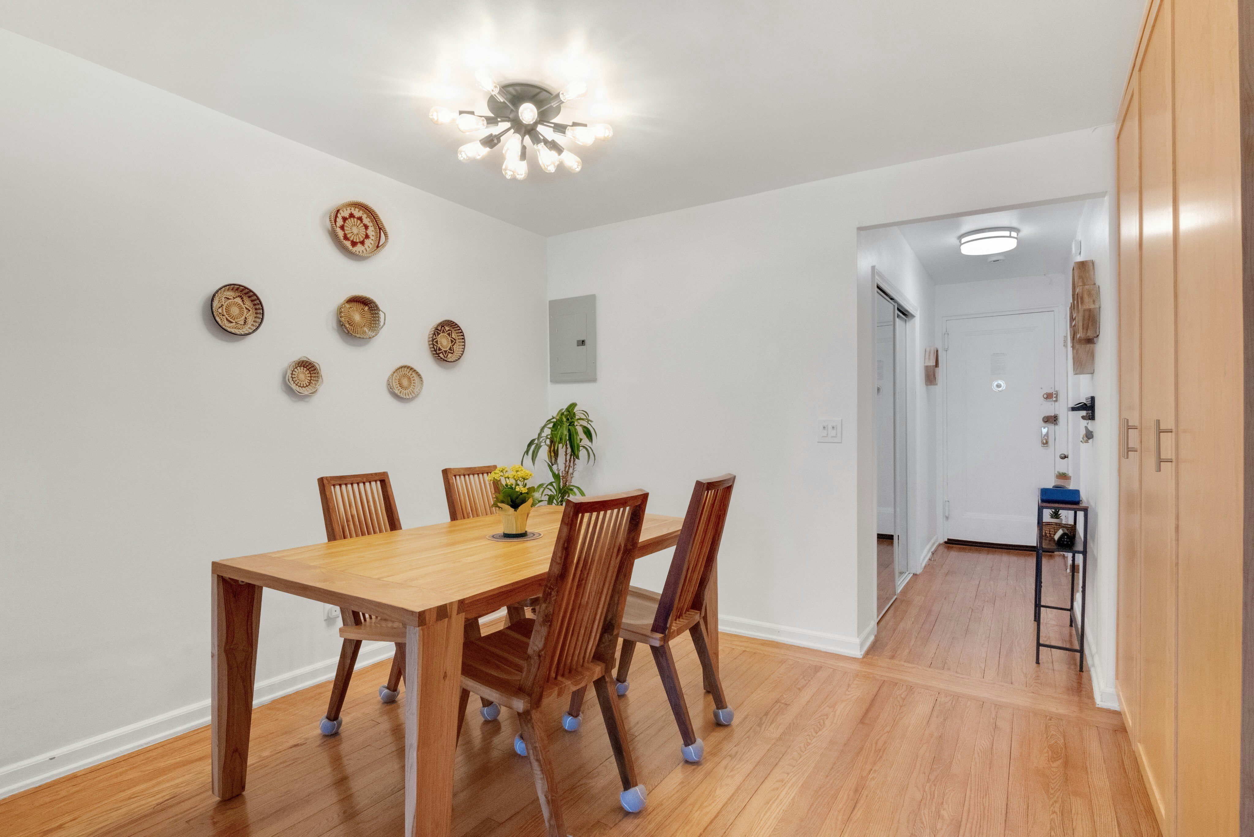 445 West 240th St, #6A 
