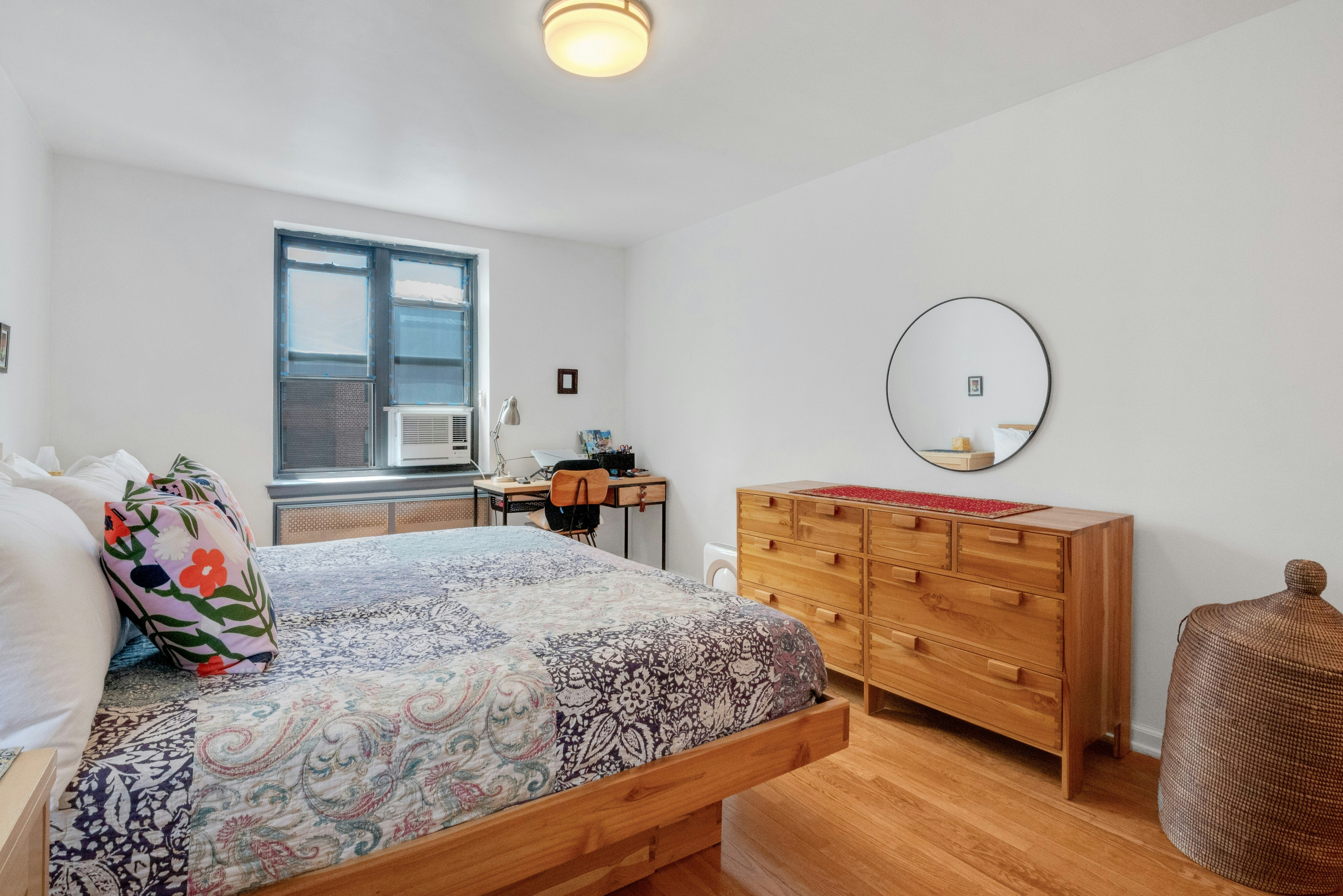 445 West 240th St, #6A 