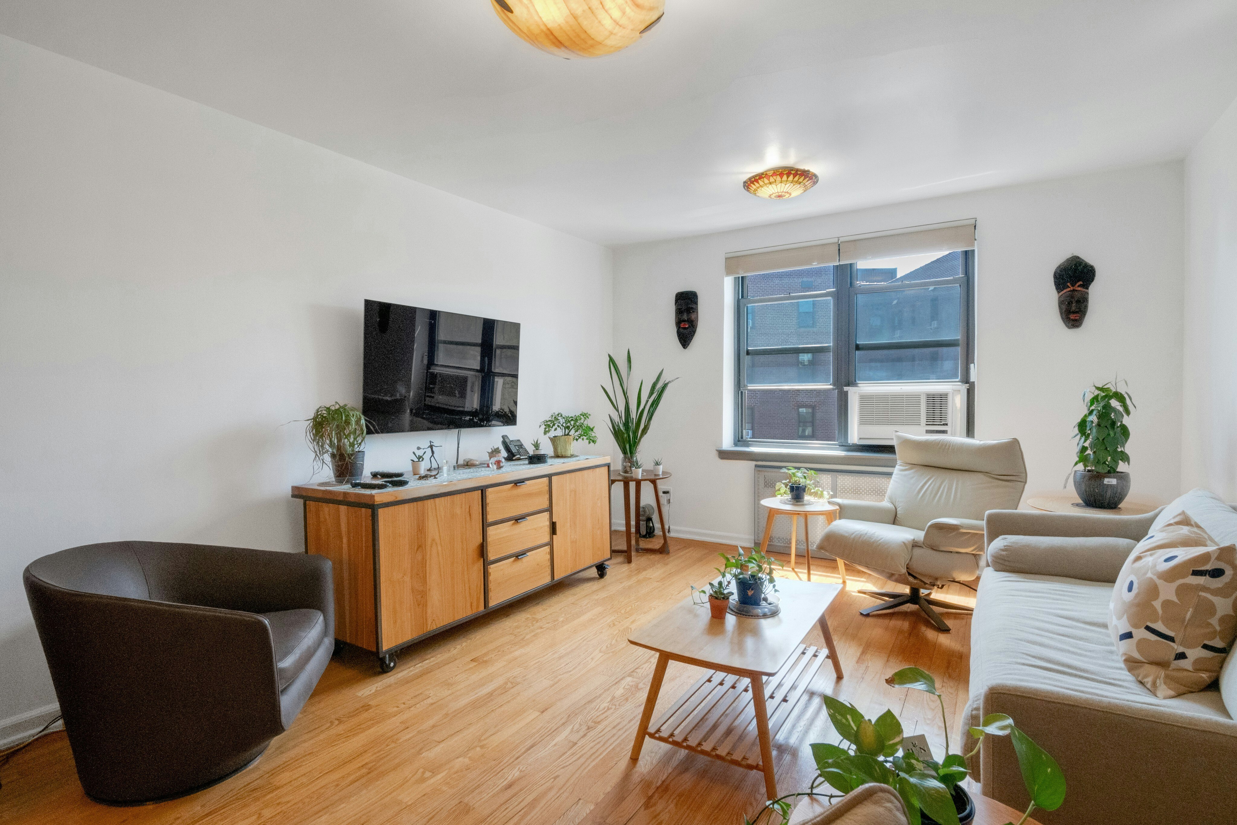 445 West 240th St, #6A 