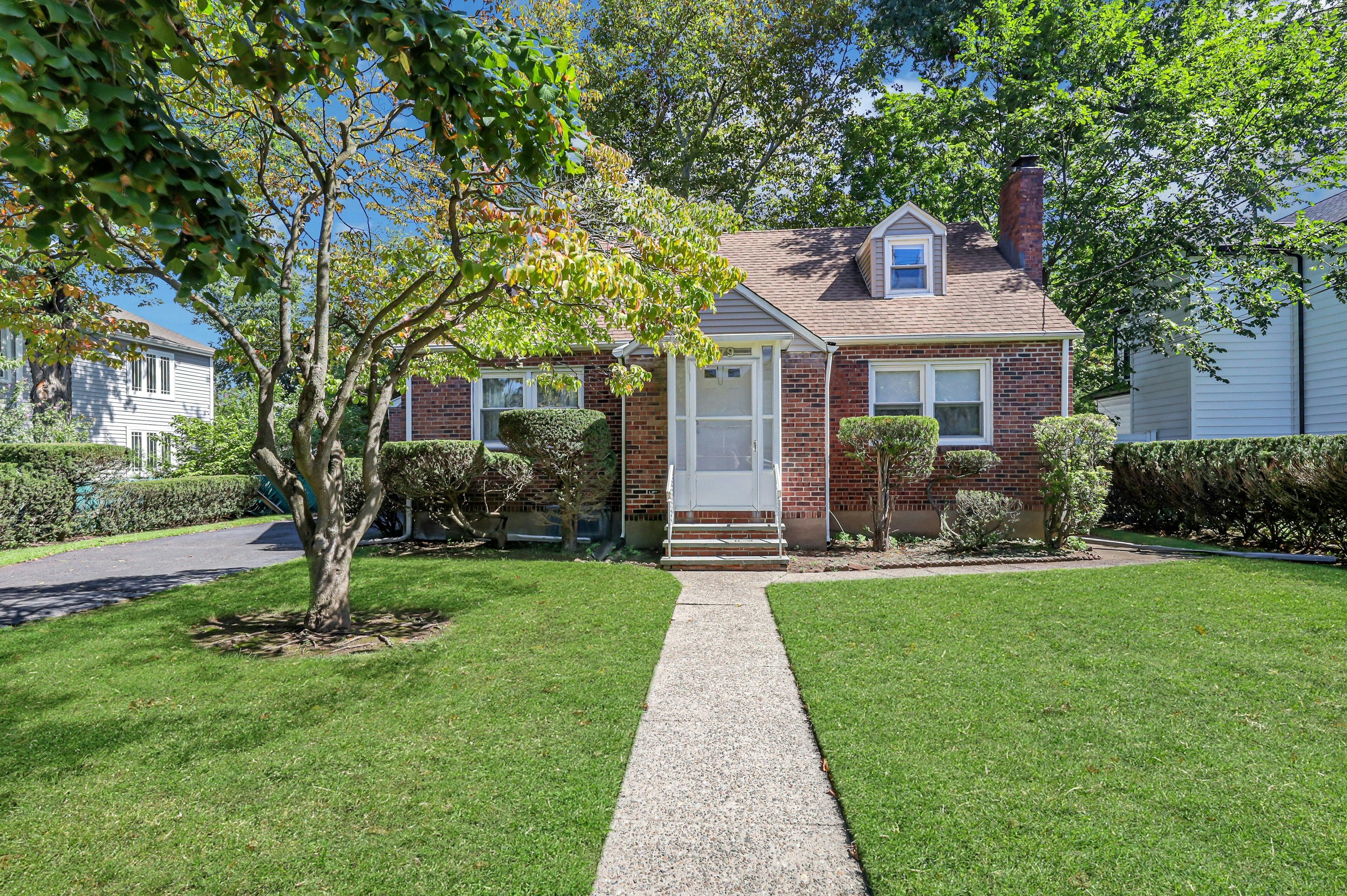 979 River Road 